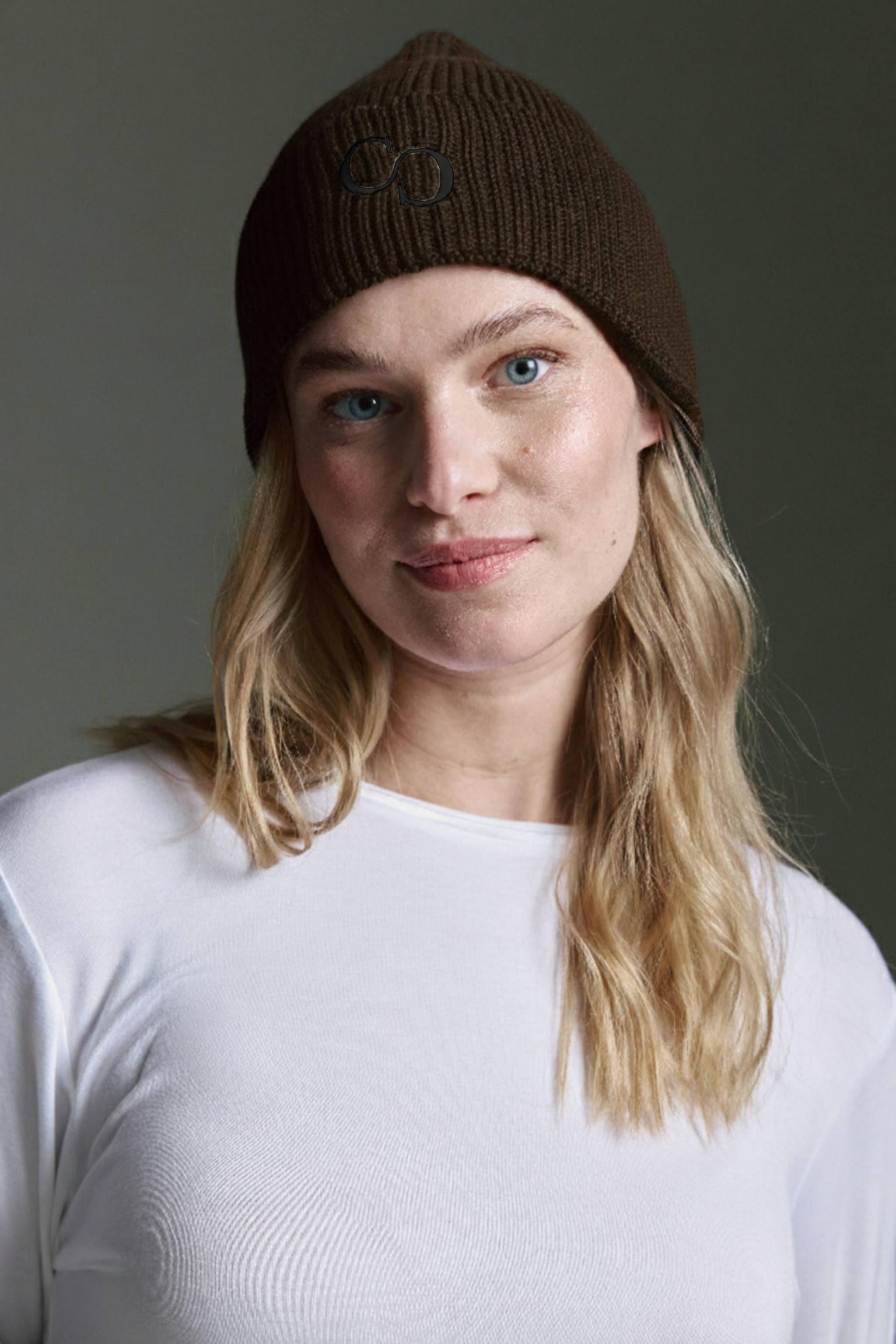 Beanie Mit Logo Stick