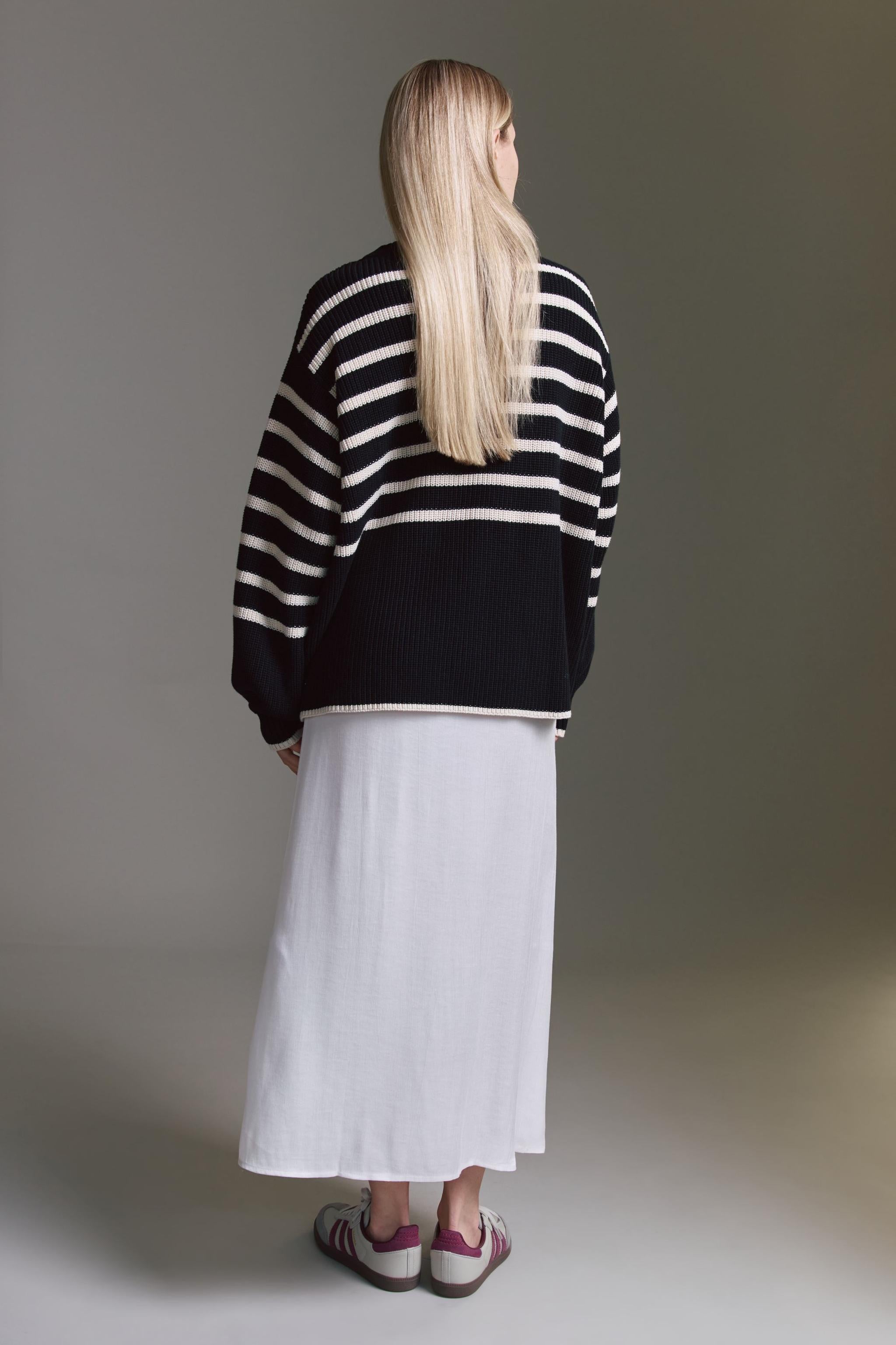 Gestreifter Oversized Strickcardigan