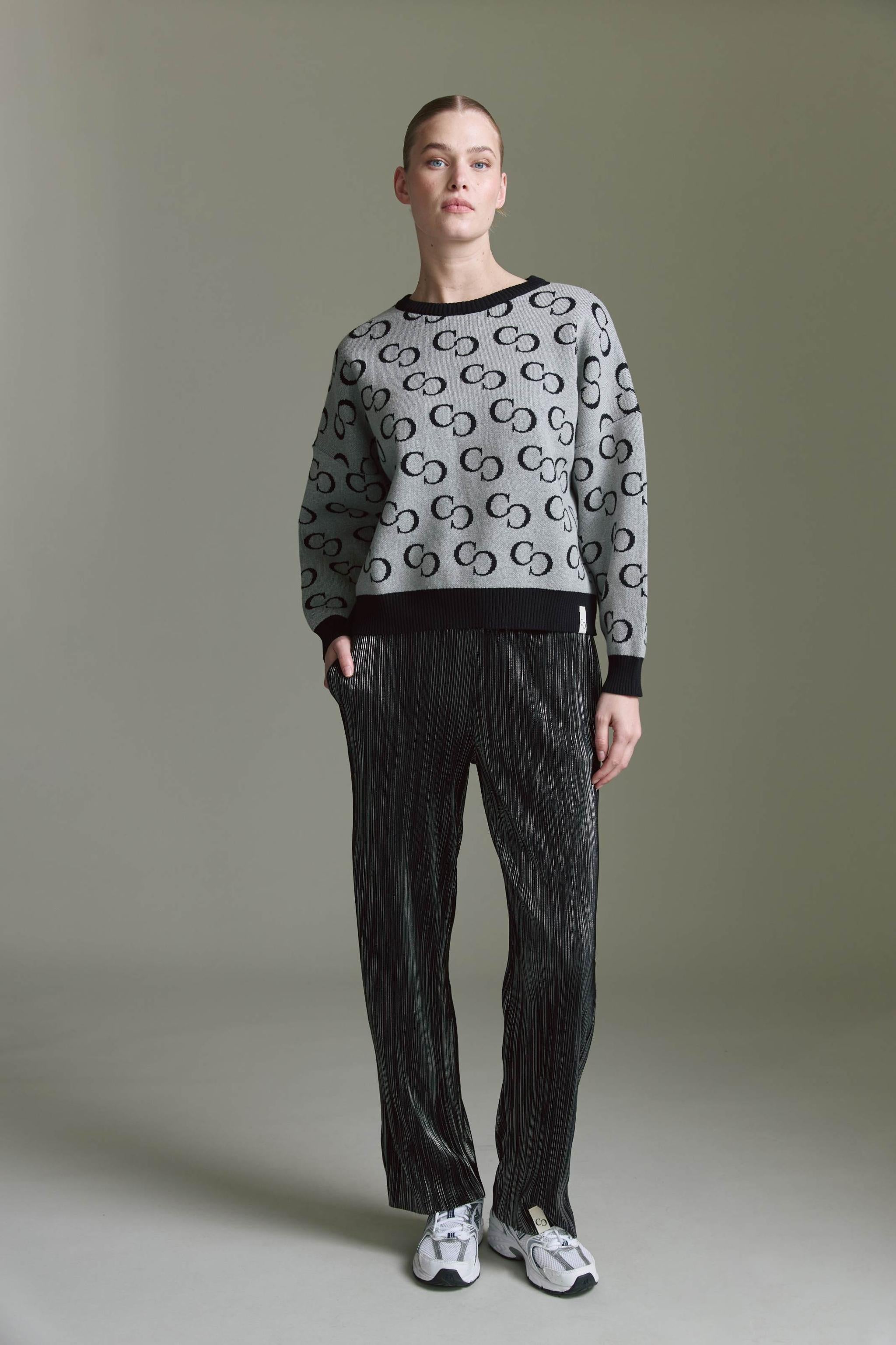 Intarsia Pullover Mit Rundhals Und Logo Aop