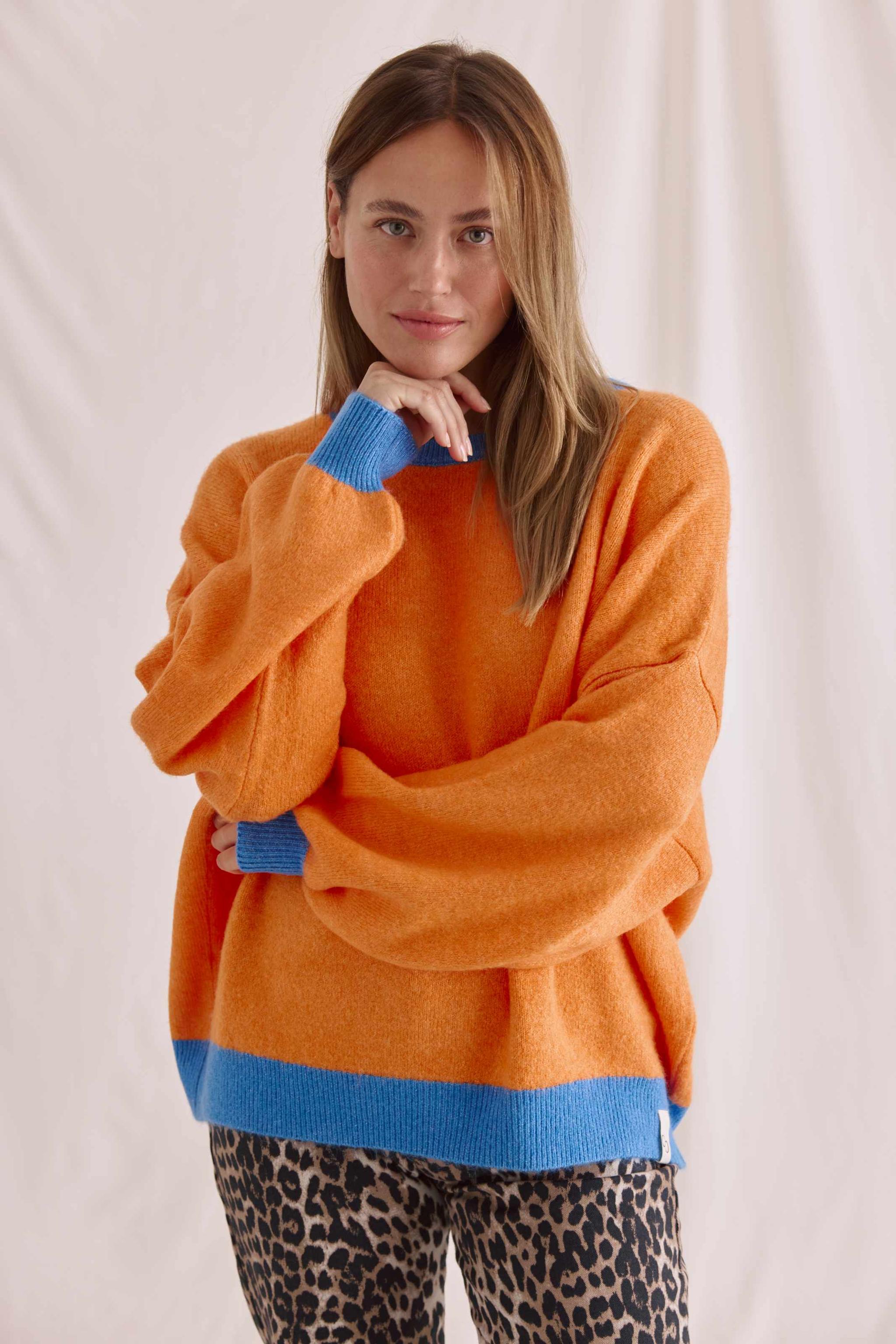 Intarsia Pullover Mit Logo Auf Dem Rücken
