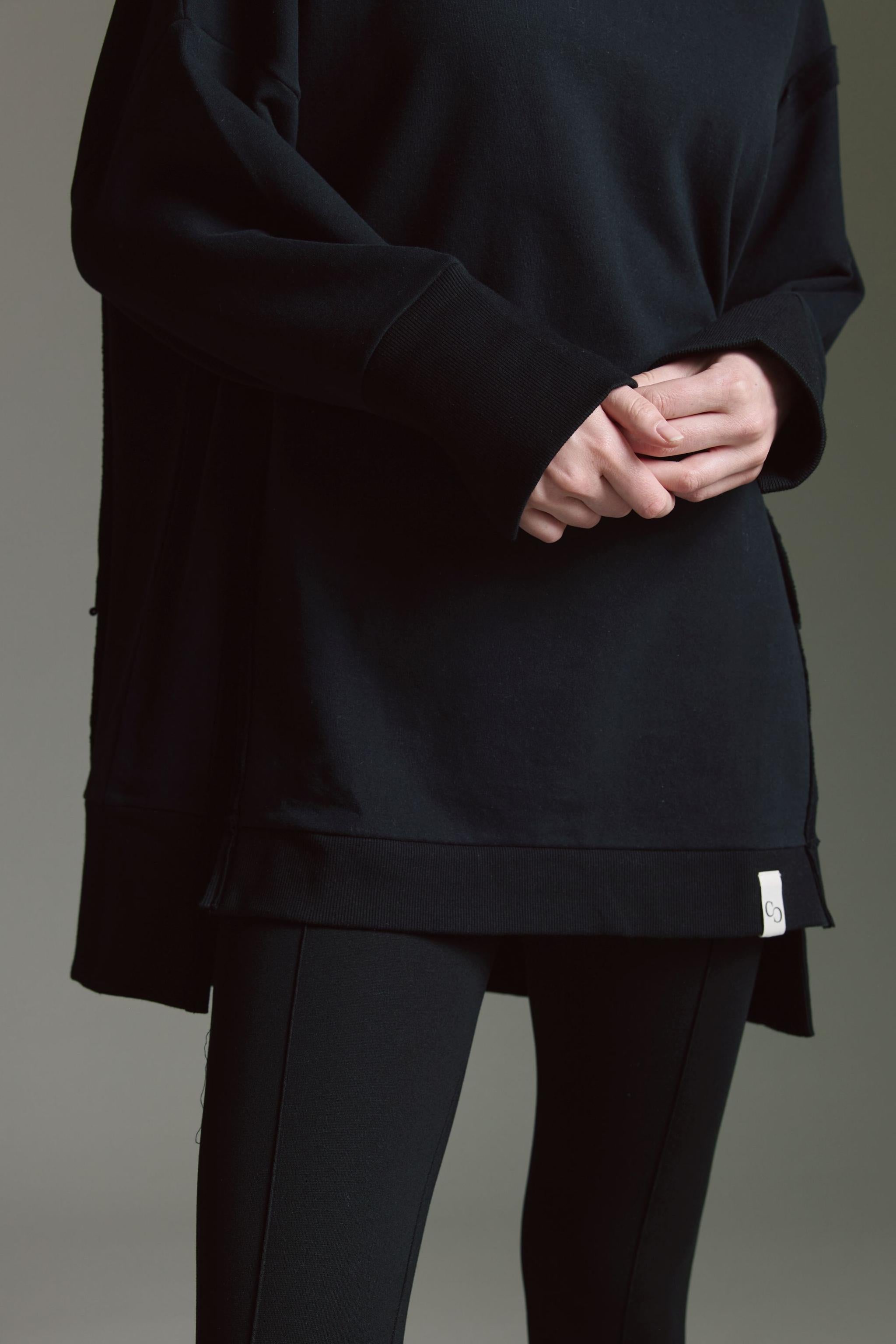 Long Sweatshirt Mit Kapuze, Inside-Out Elementen, Seitenschlitz, Strasskordel Und Strasslogo