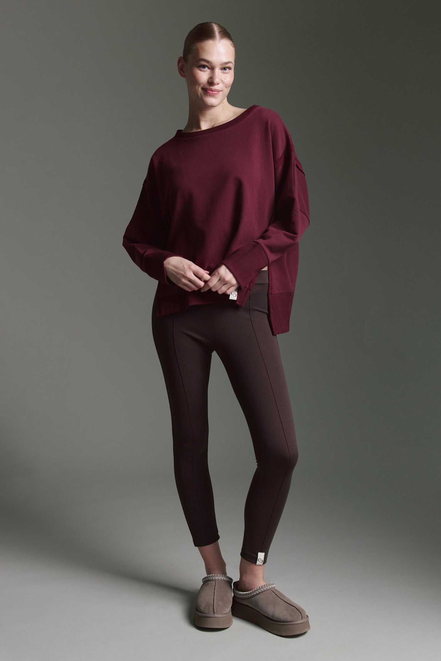Sweatshirt Mit Weitem O-Hals Und Inside-Out Elementen
