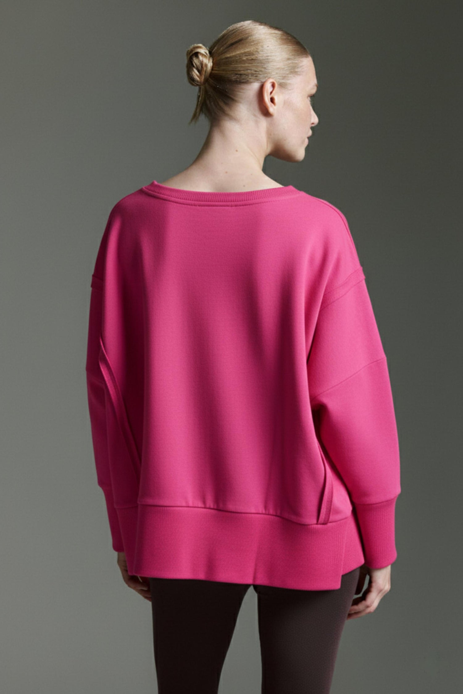 Sweatshirt Mit Weitem O-Hals Und Inside-Out Elementen