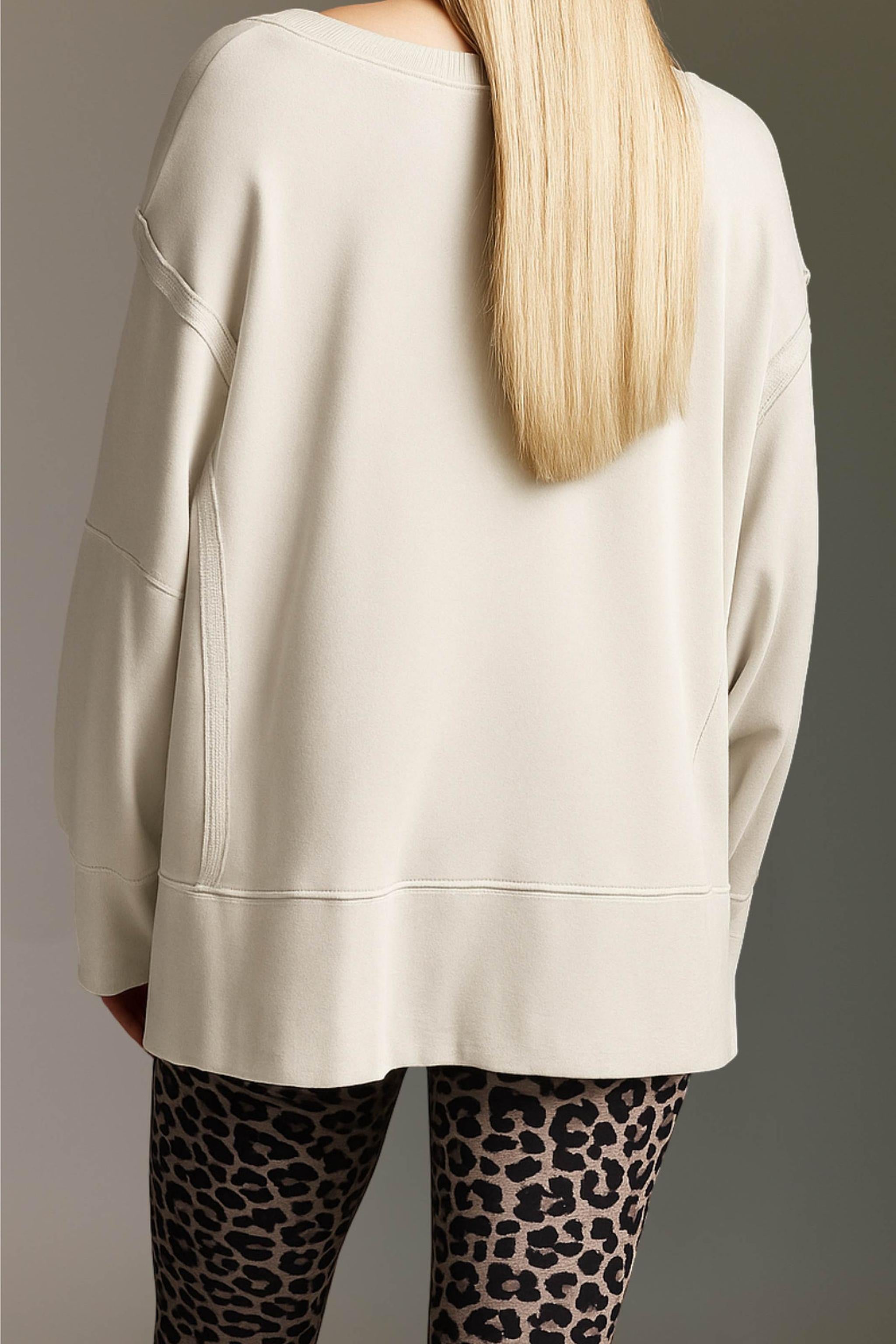 Softes Sweatshirt Mit Weitem O-Hals Und Inside-Out Elementen