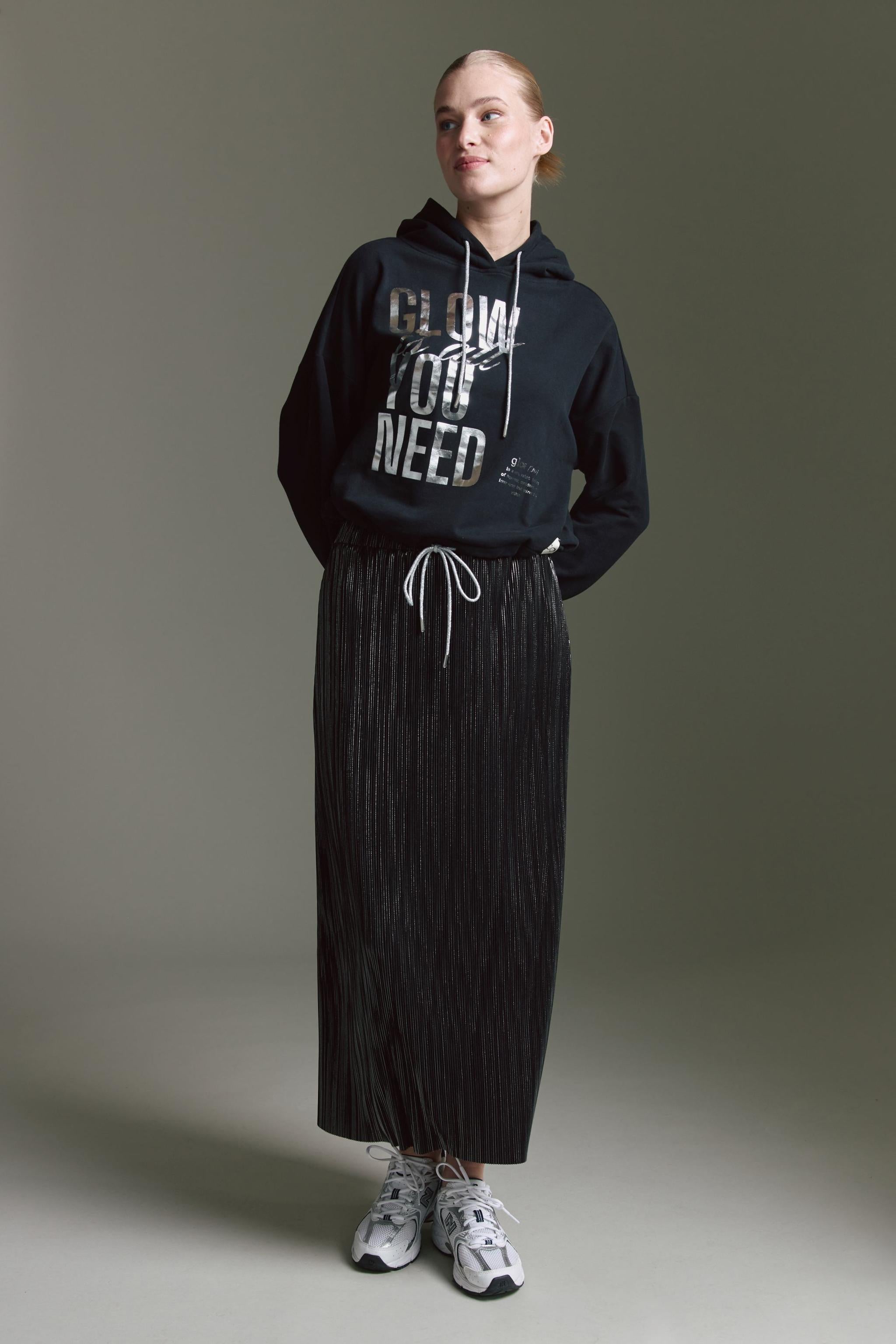 Sweatshirt Mit Kapuze, Tunnelzug Und Druck