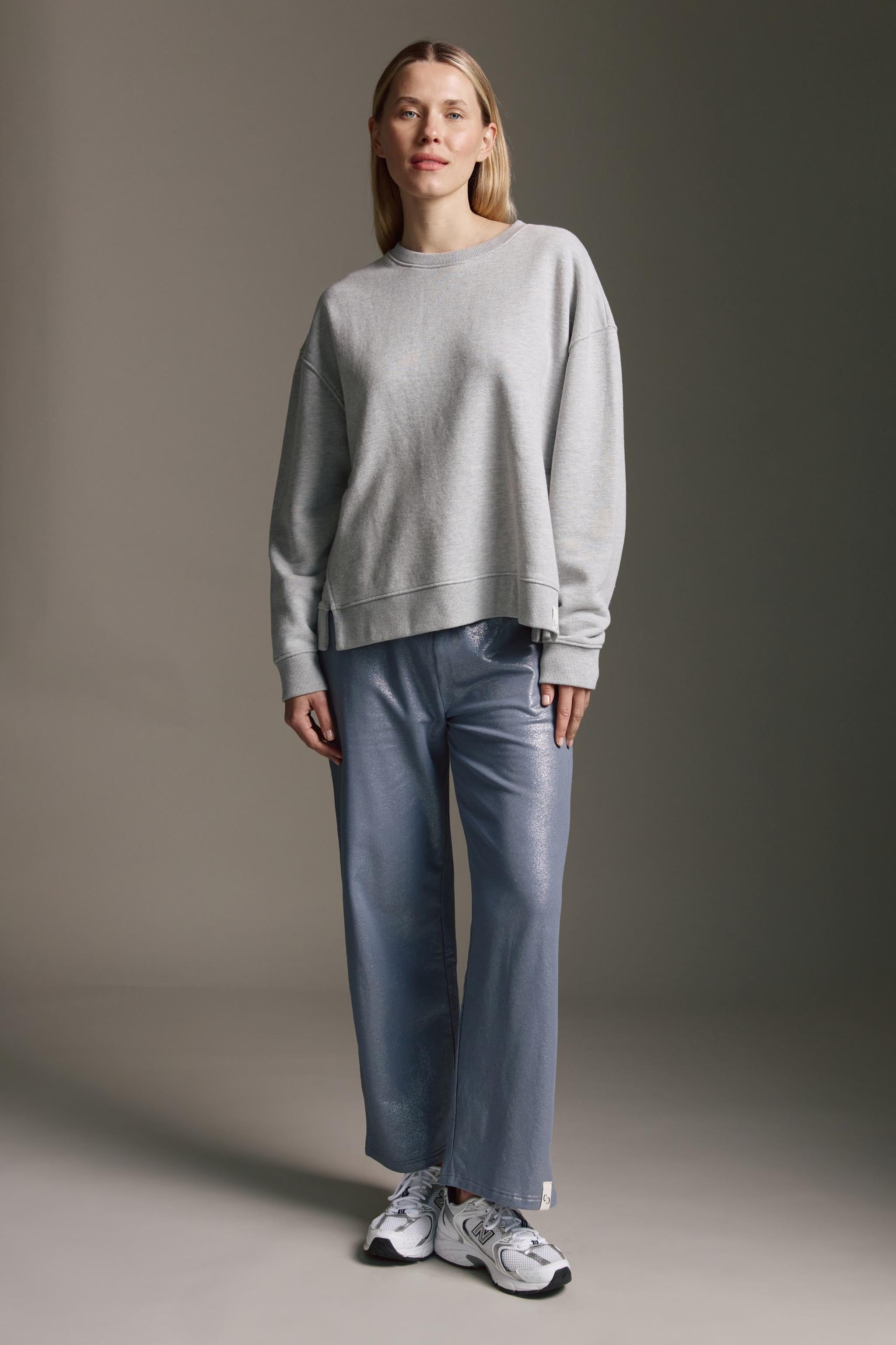 Heavy Weight Sweatshirt Mit Rundhals Und Offenen Seitennähten