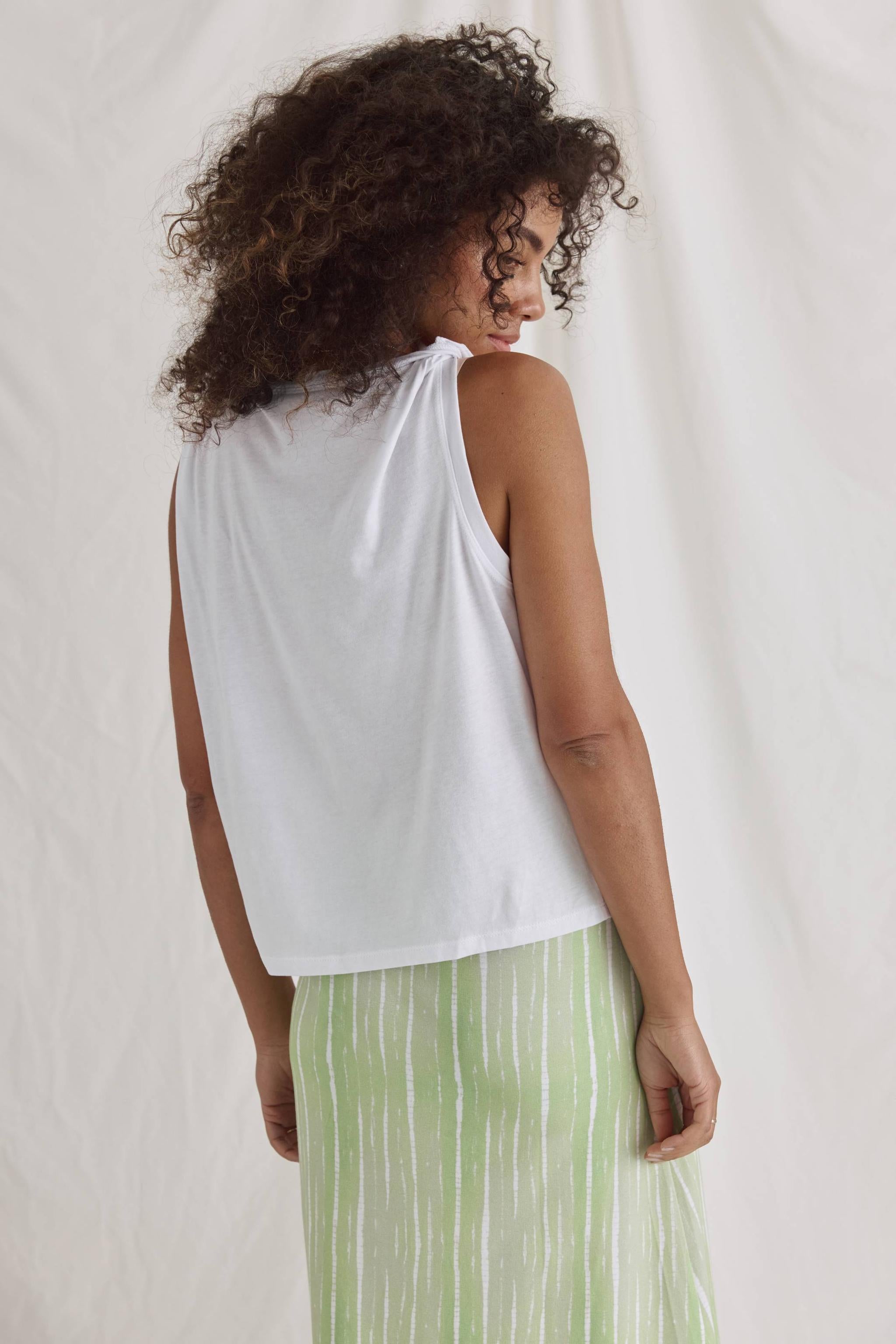 Soft Top With Twisted Straps