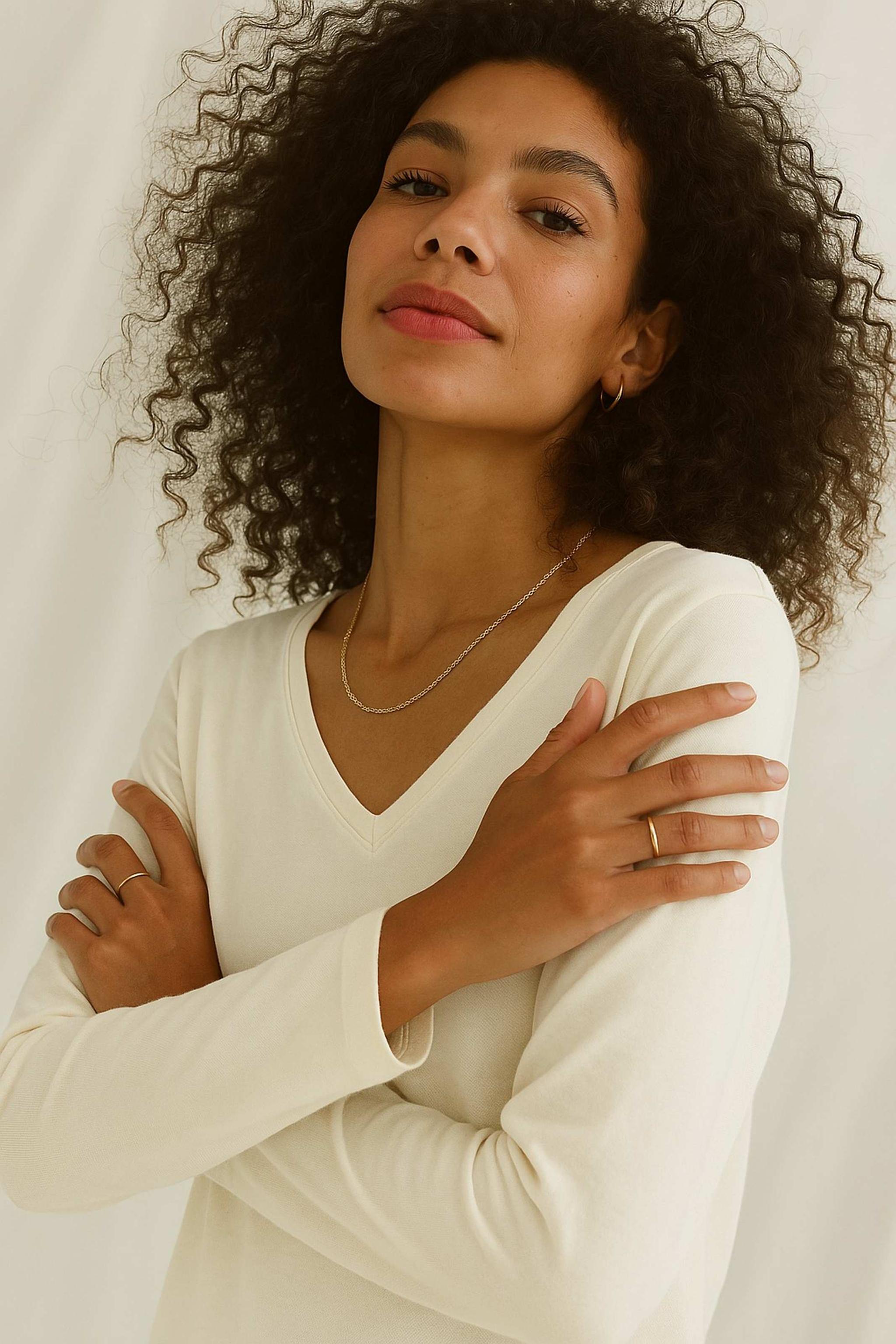 Langarmshirt Mit V Hals Und Offenen Kanten
