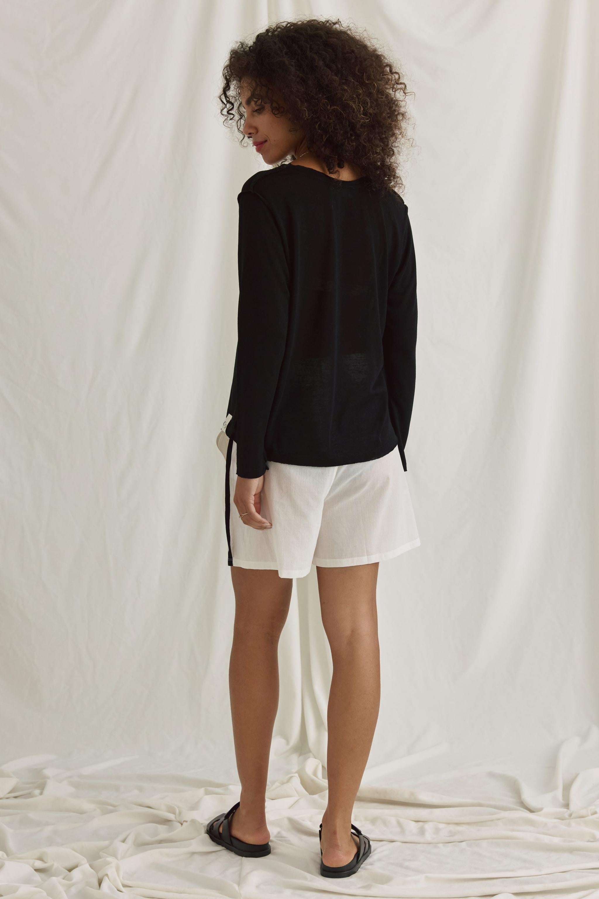 Langarmshirt Mit V Hals Und Offenen Kanten