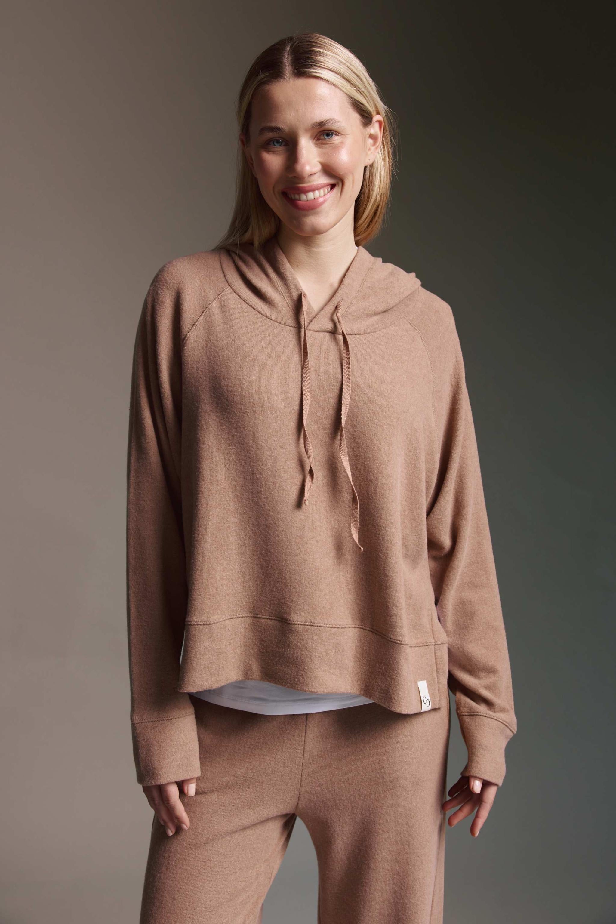Cozy Cropped Langarmshirt Mit Seitenschlitz Und Kapuze