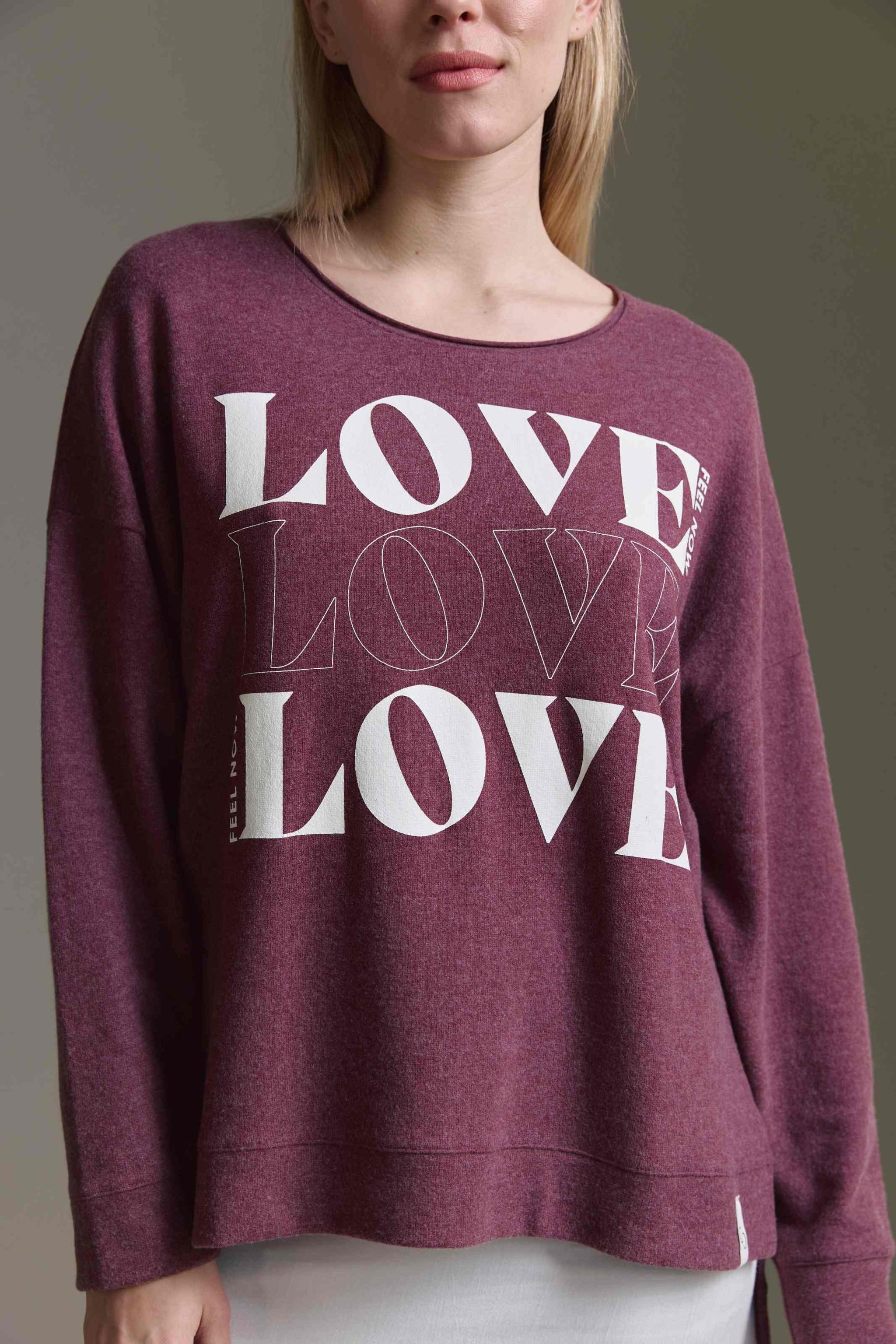 Cozy Oversized Langarmshirt Mit Seitenschlitzen Und Love Druck