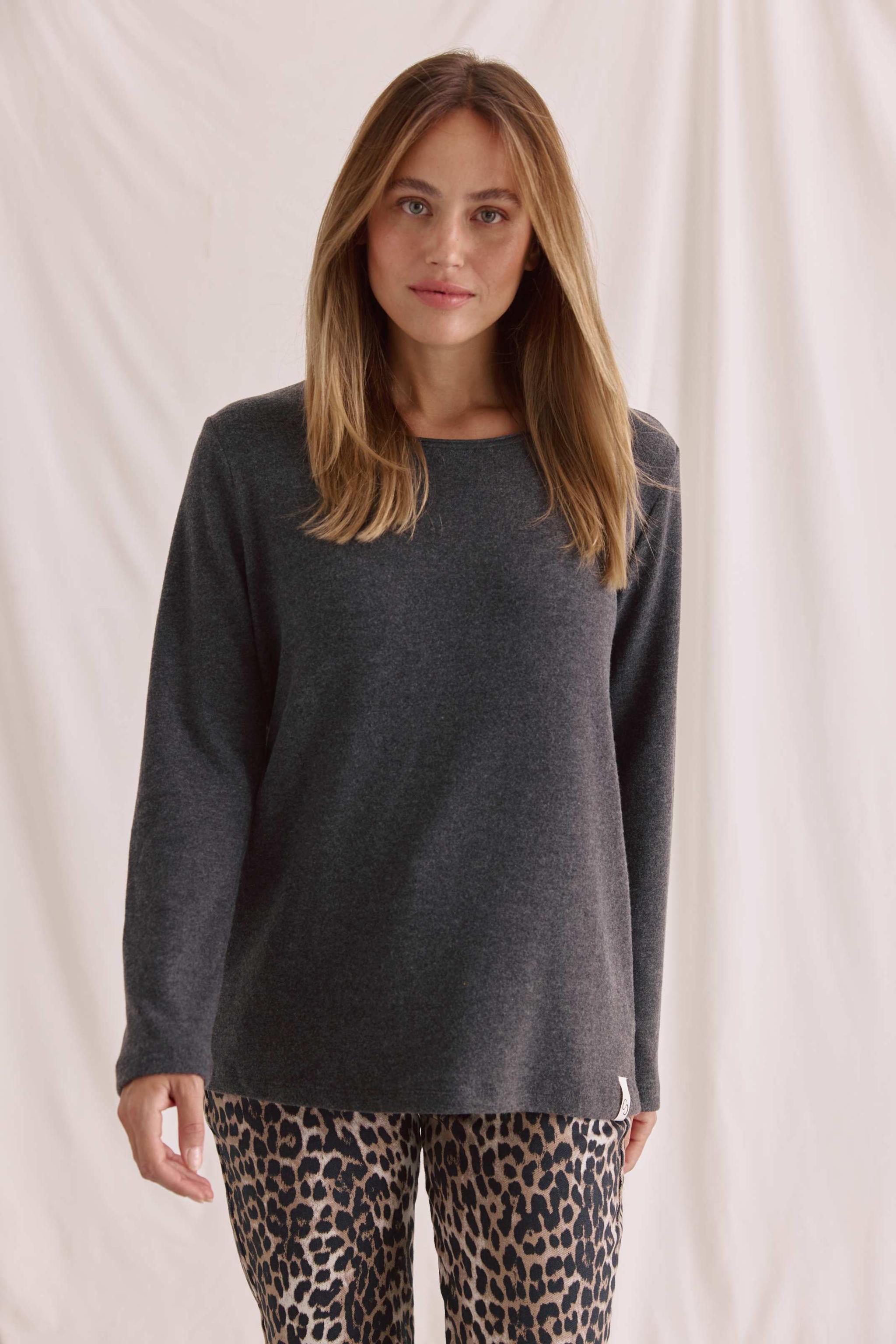 Cozy Langarmshirt Mit O-Hals Und Rollkanten