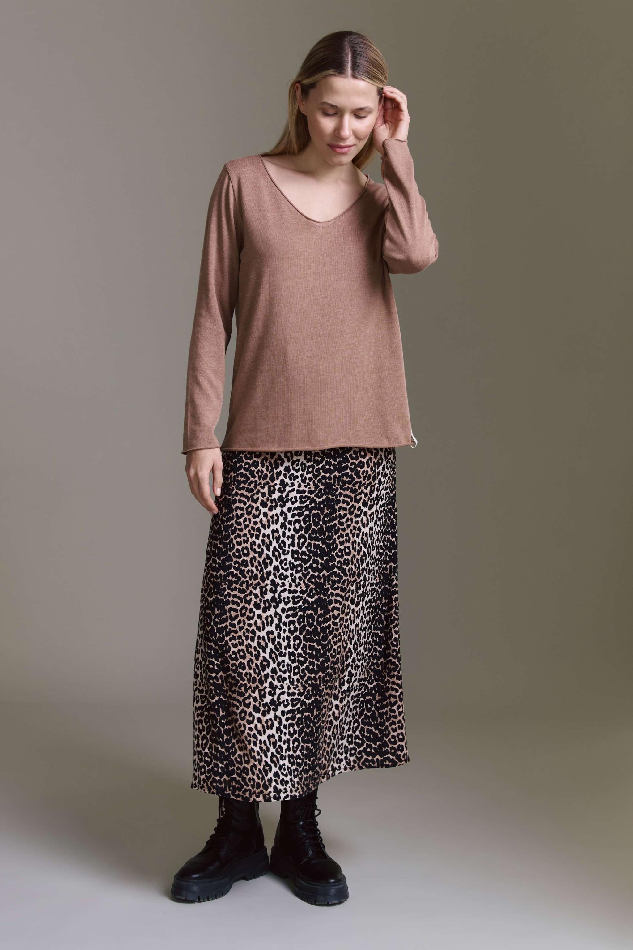Strickoptik Langarmshirt Mit V-Hals Und Rollkanten