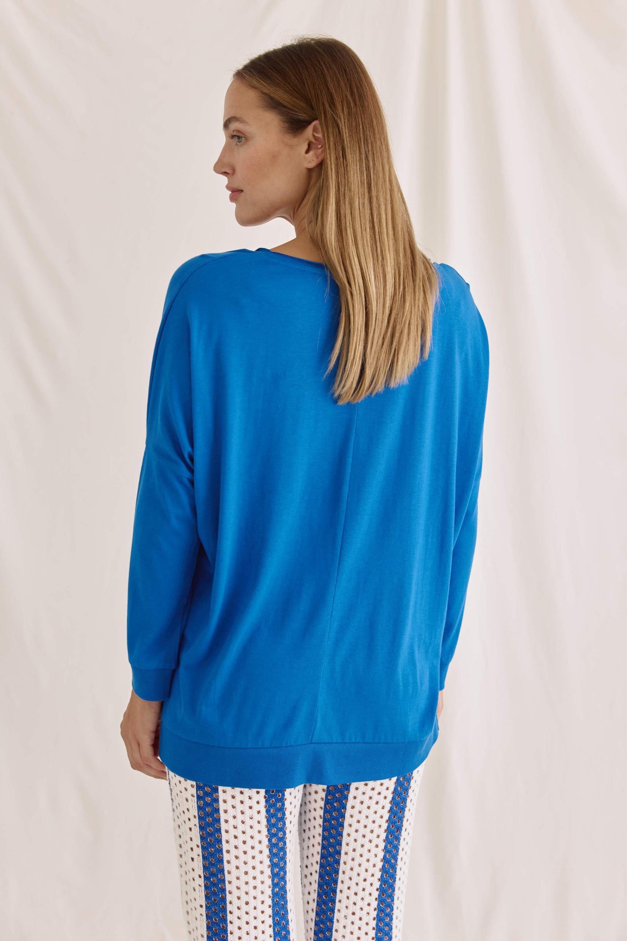 Softes Langarmshirt Mit V-Hals, Saumversatz Und Gerippten Abschlüssen
