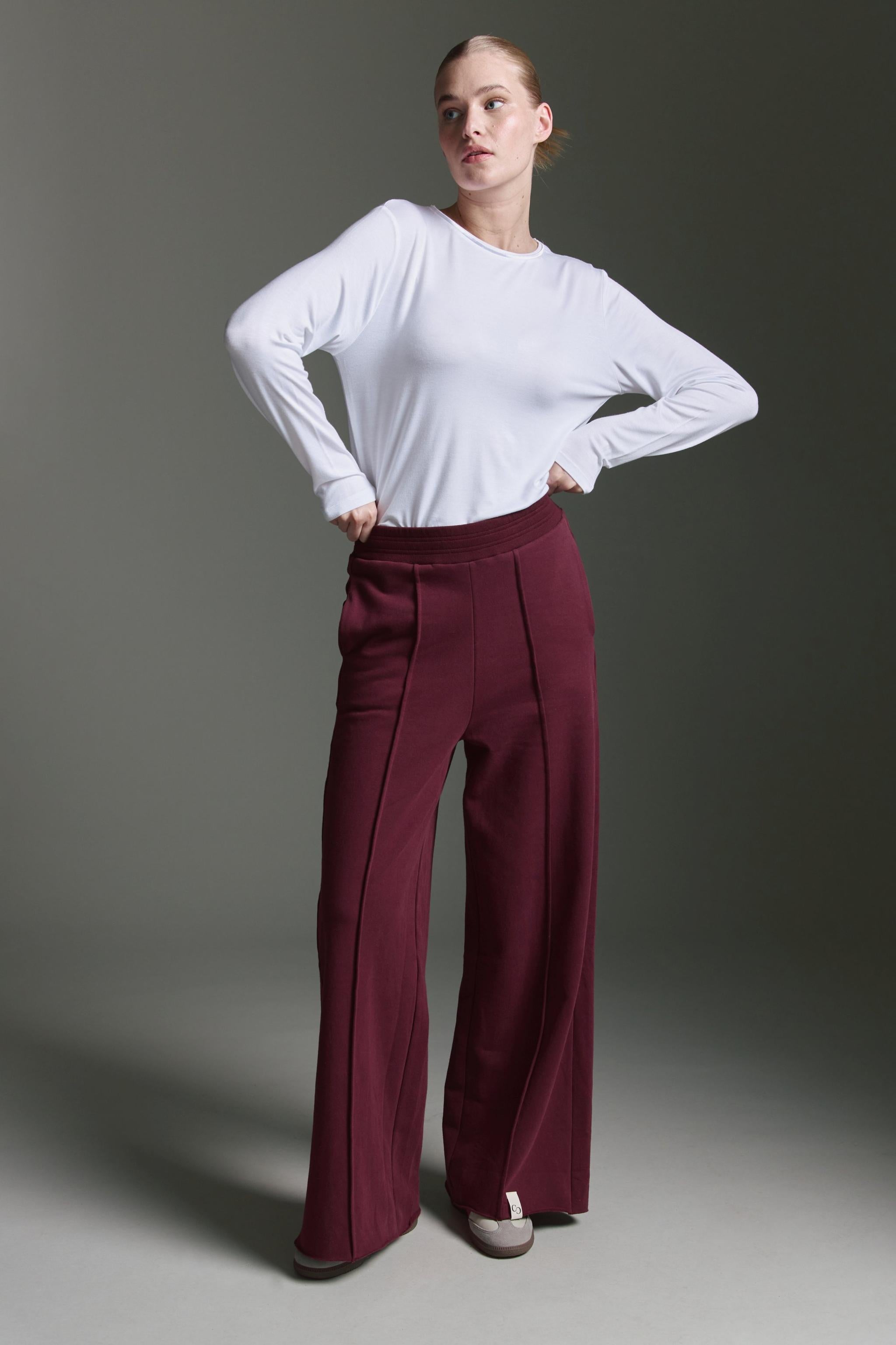 Softes Langarmshirt Mit Rundhals Und Paspeldetails Am Kragen
