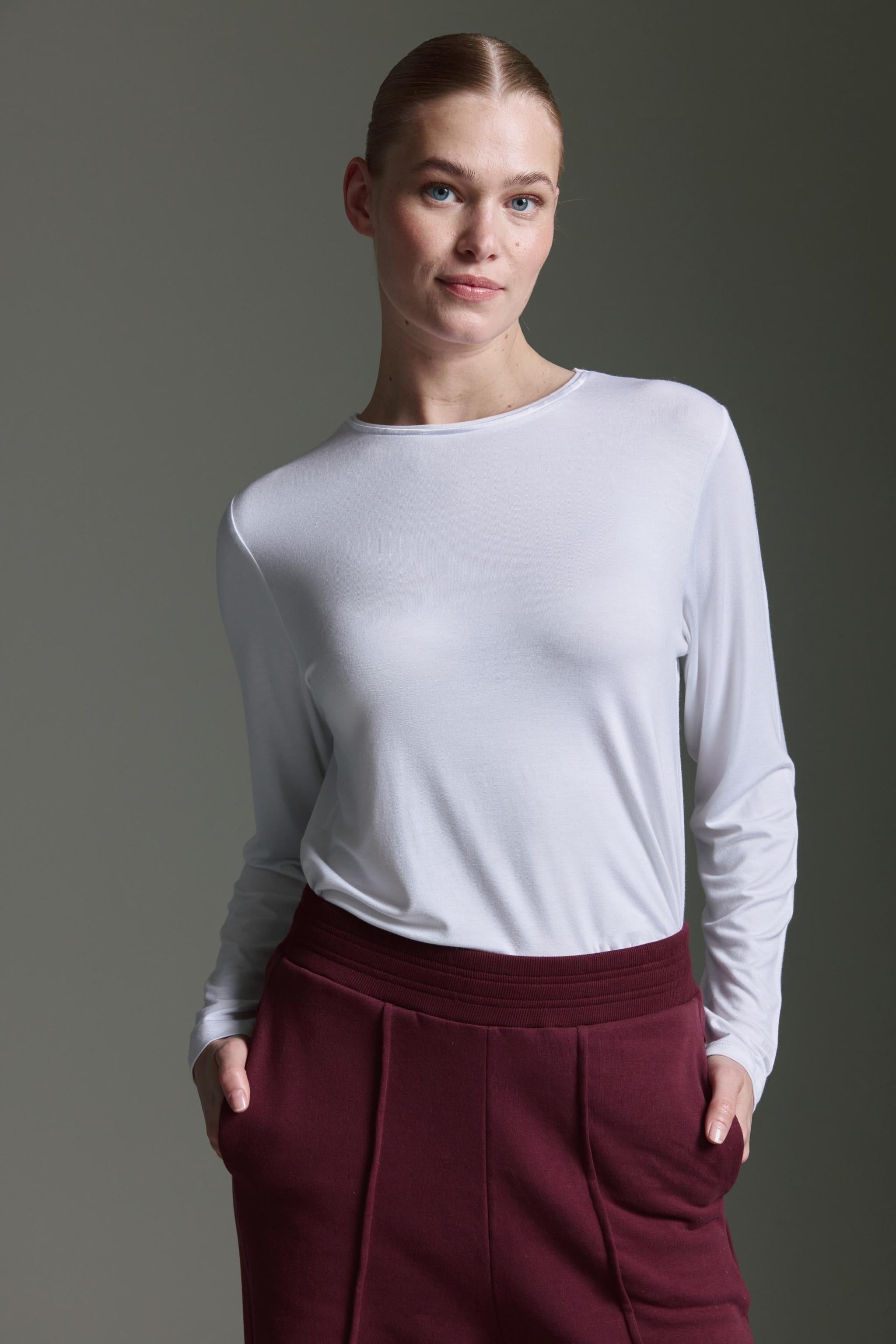 Softes Langarmshirt Mit Rundhals Und Paspeldetails Am Kragen
