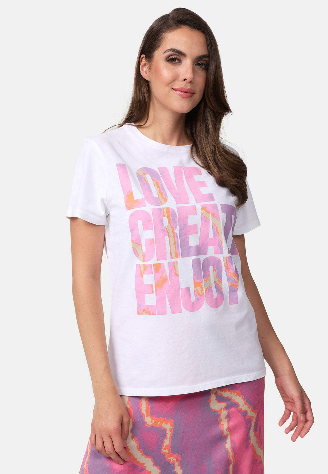 Gewaschenes T-Shirt Mit Love Create Enjoy Druck