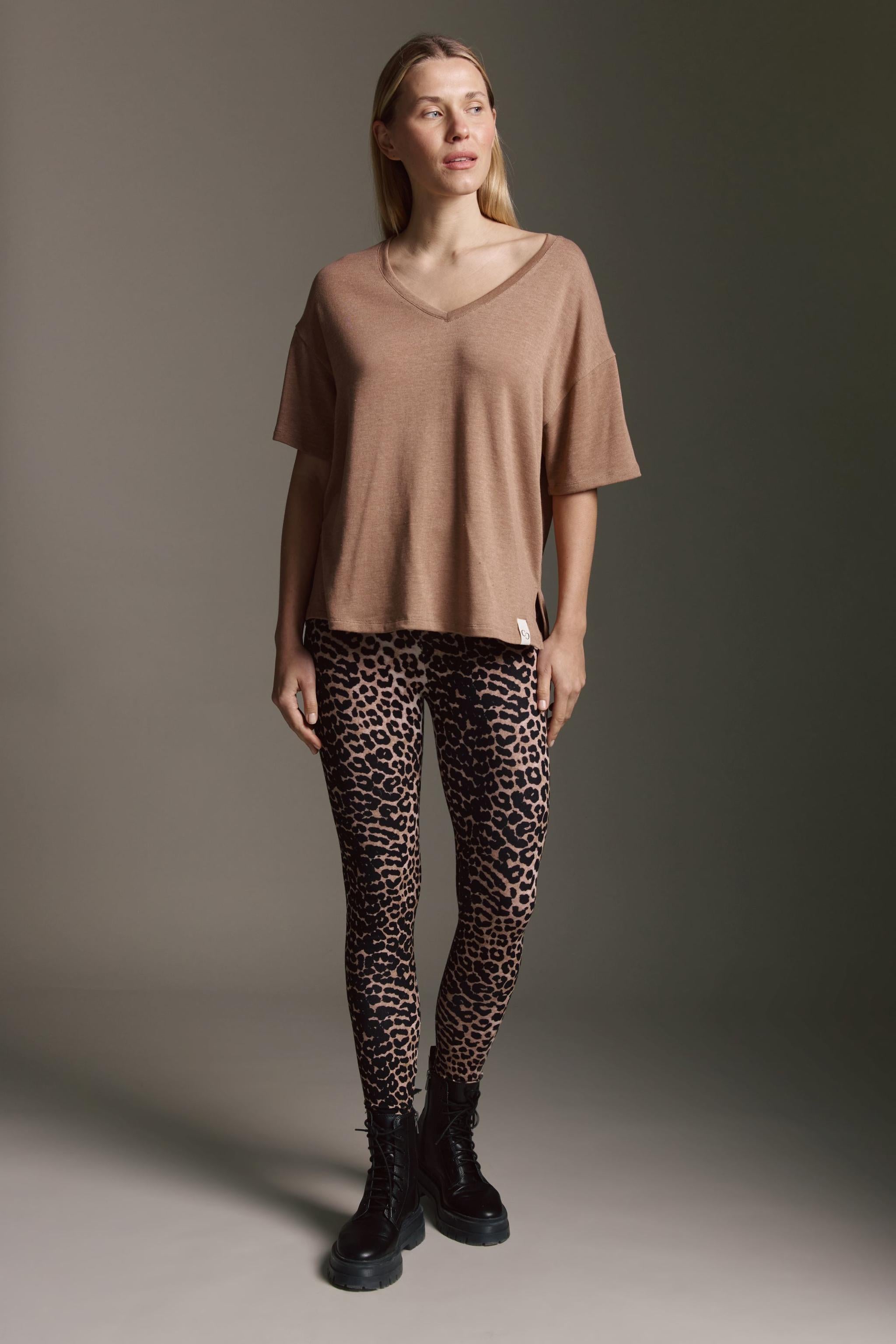Strickoptik T-Shirt Mit V-Hals Und Seitenschlitzen