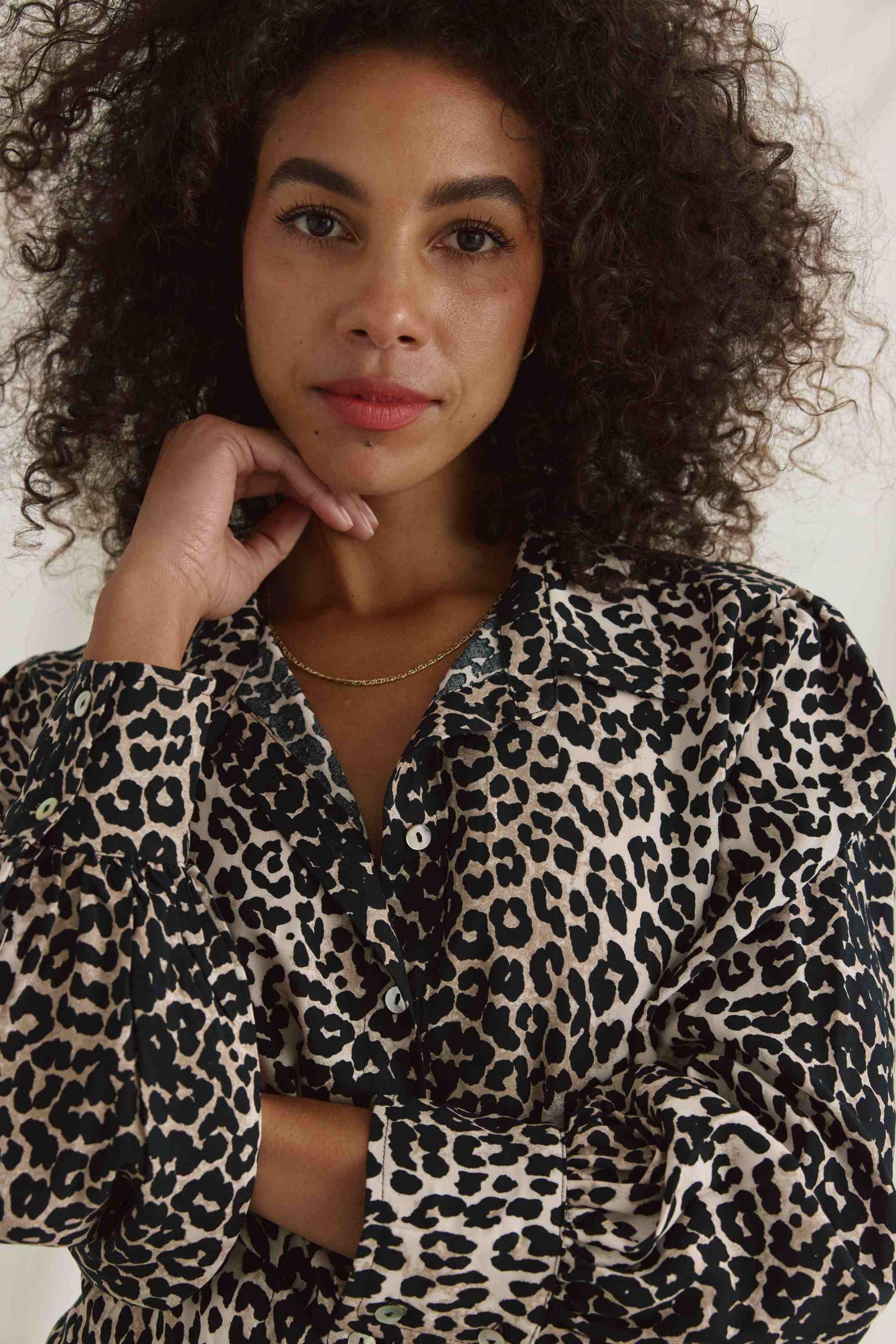 Bluse Mit Leo Aop Knotendetail
