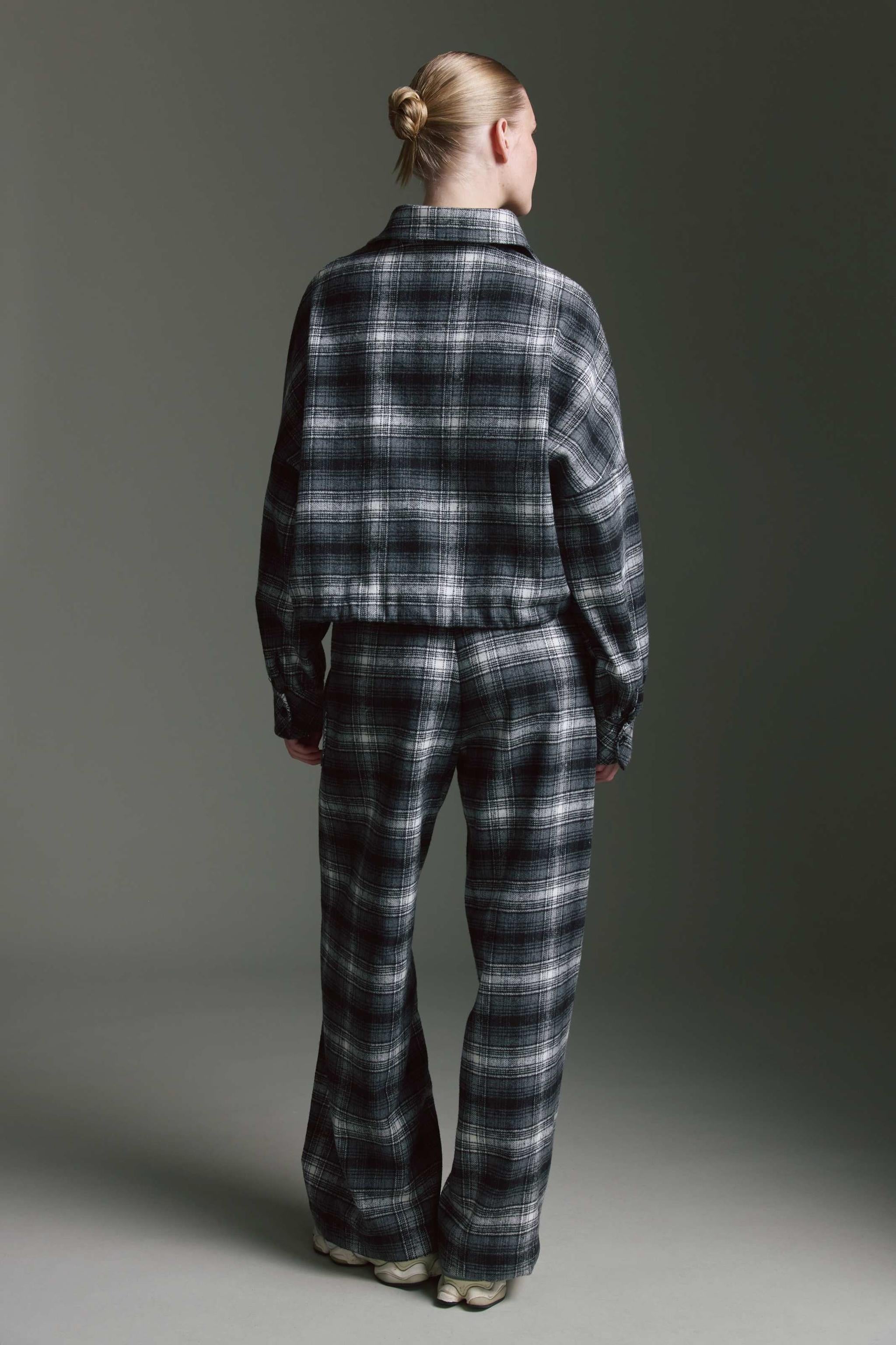 Cropped Oversized Karo Bluse Mit Ballonärmeln