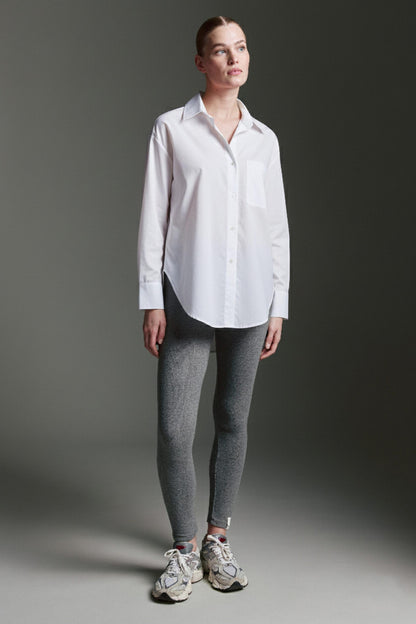 Oversized Bluse Mit Knopfleiste Auf Dem Rücken