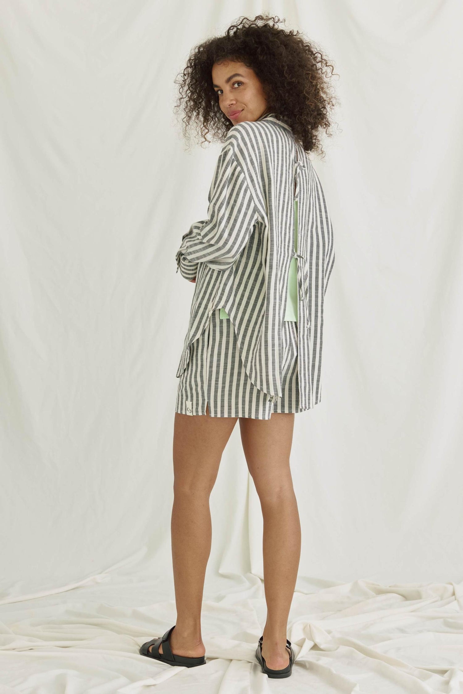 Gestreifte Bluse Mit Rückendetail