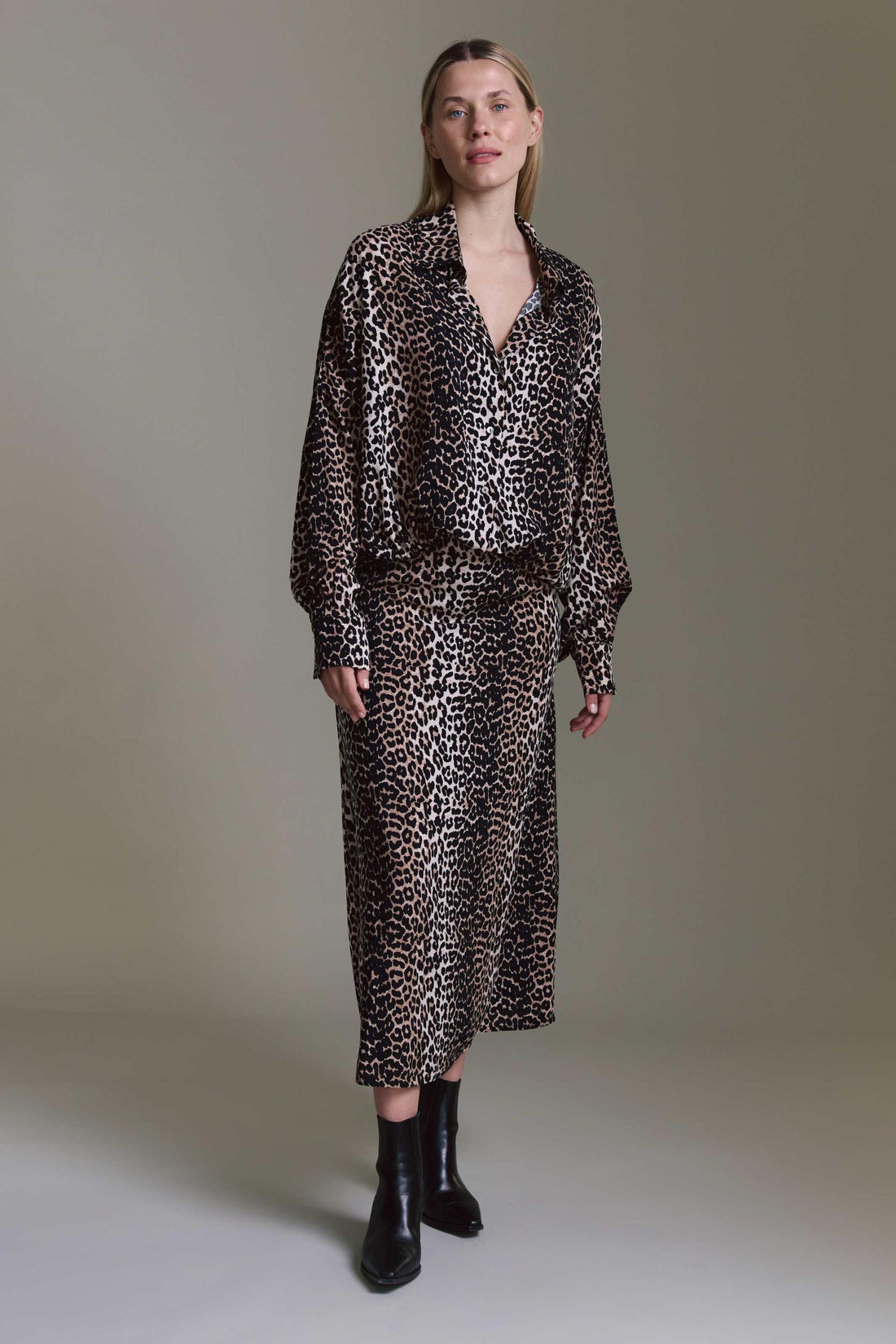 Oversized Bluse Mit Ballonärmeln Und Leo Aop