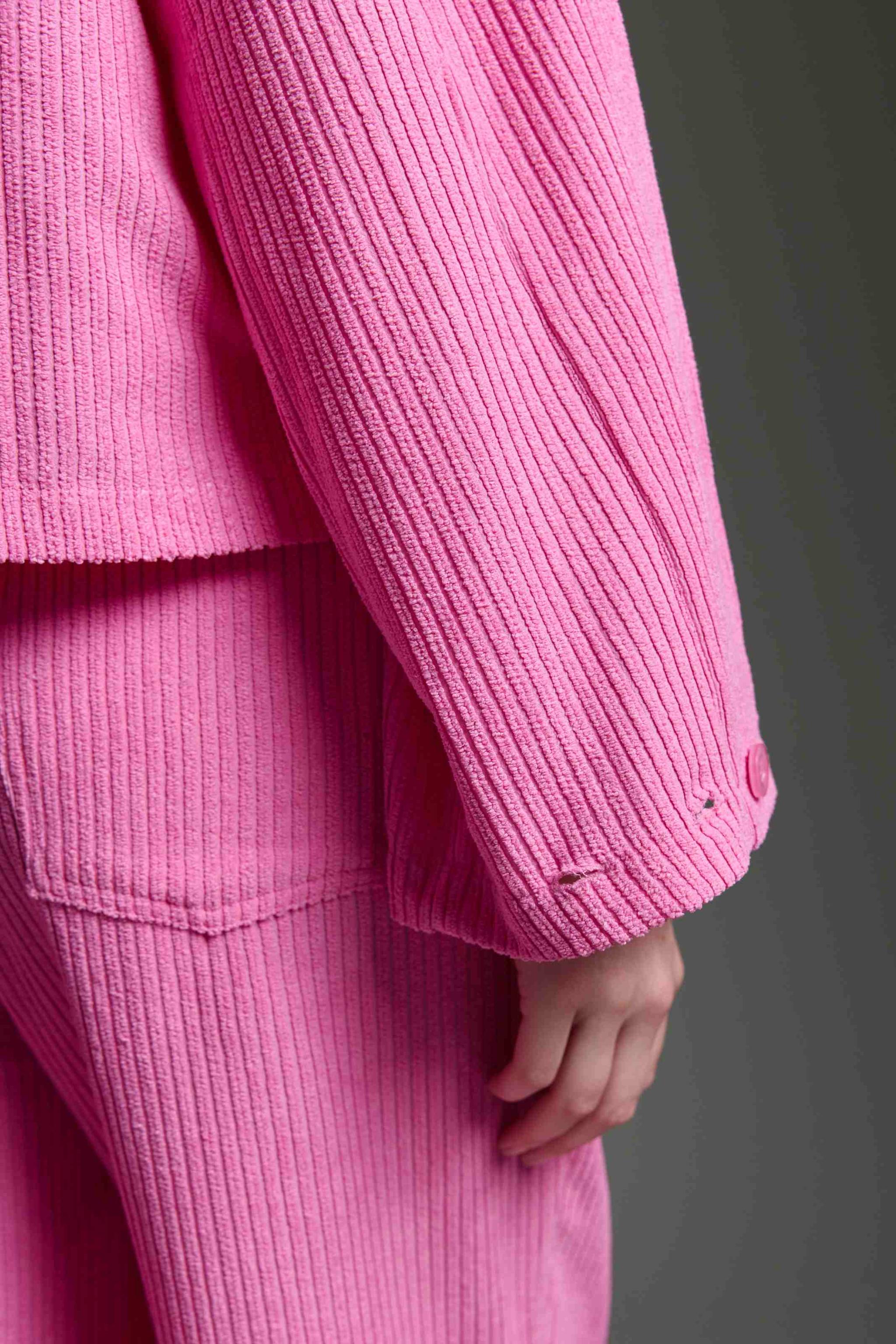 Cropped Cordjacke Mit Brusttasche Und Ärmeldetail