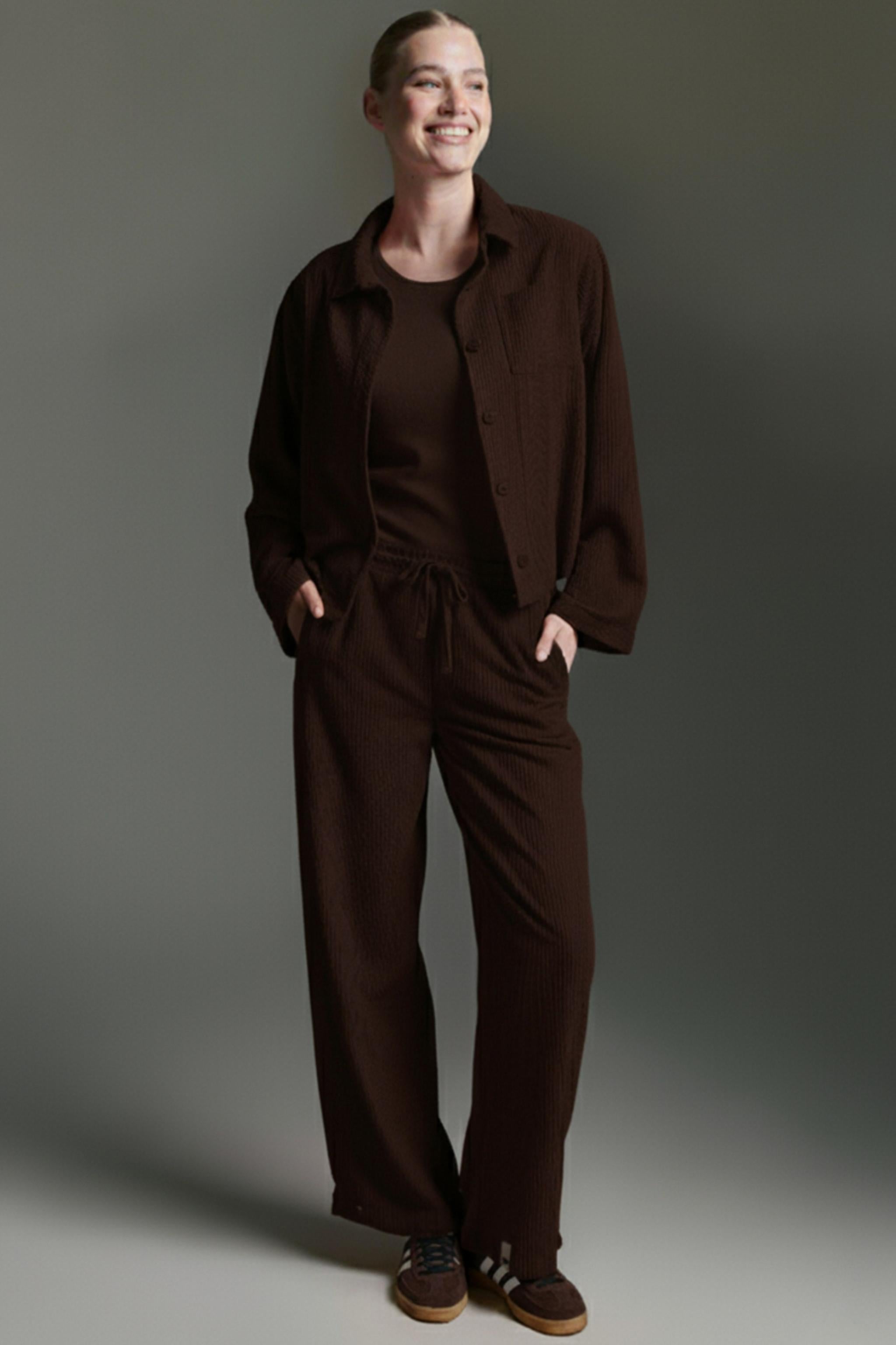 Cropped Cordjacke Mit Brusttasche Und Ärmeldetail