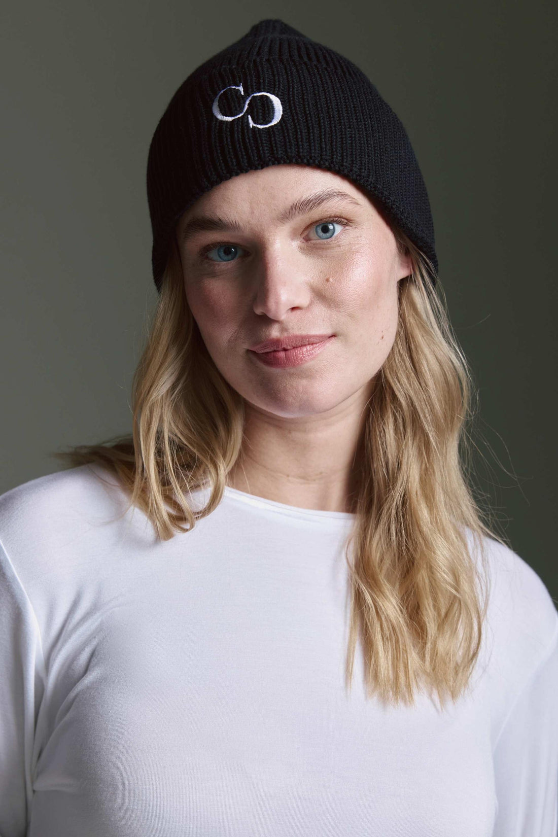 Beanie Mit Logo Stick