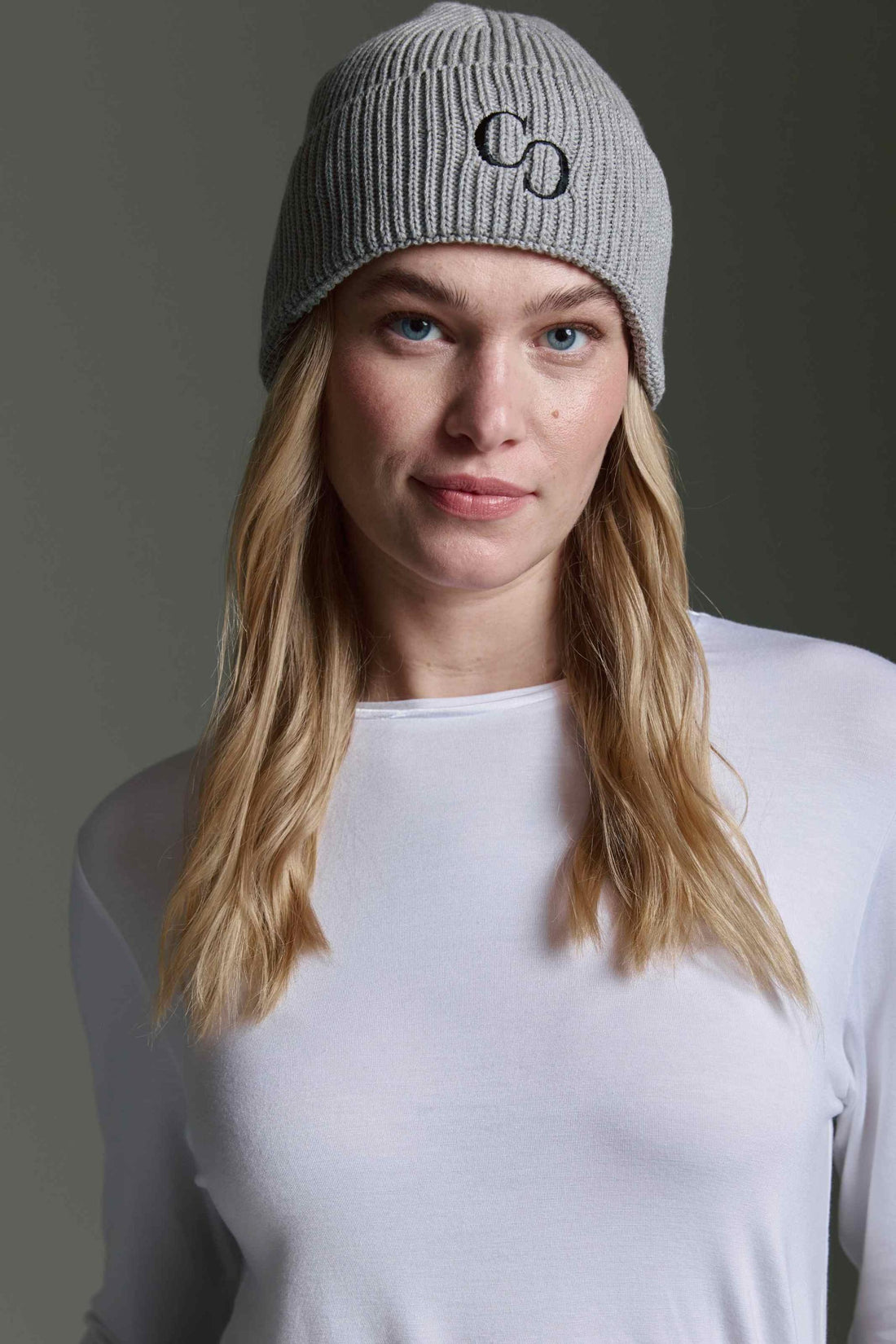 Beanie Mit Logo Stick