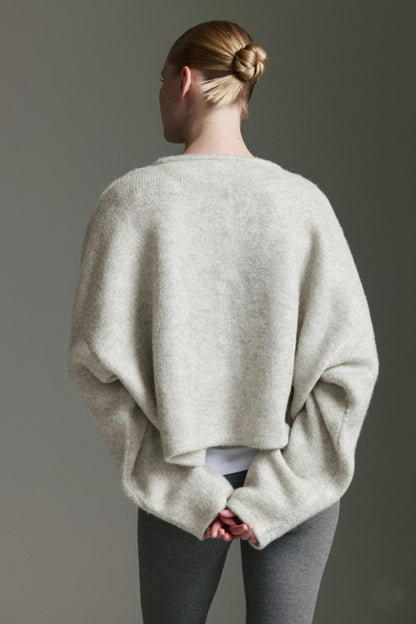 Kurzer Cape Cardigan Mit Einem Knopf