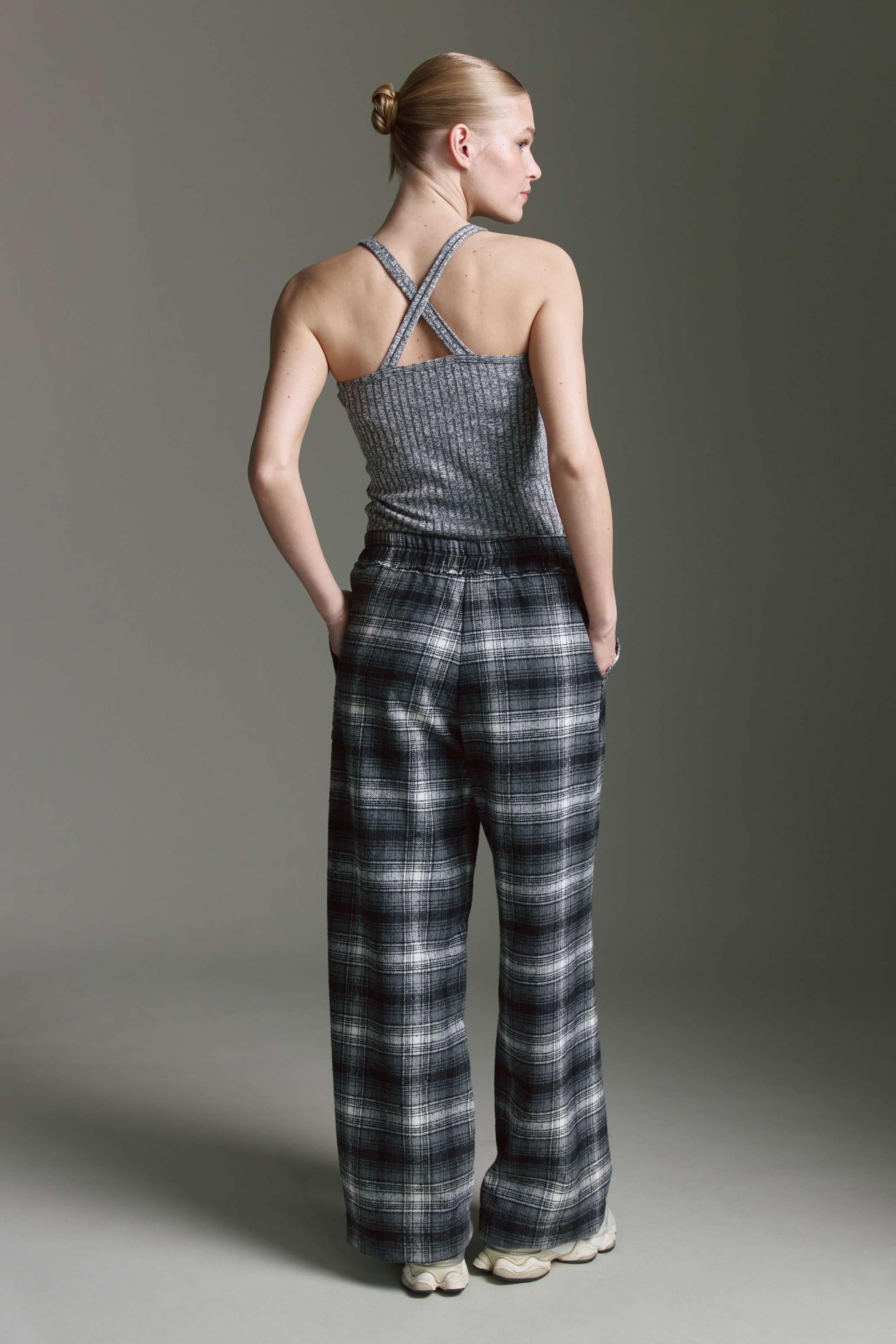 Karo Hose Mit Weitem Bein