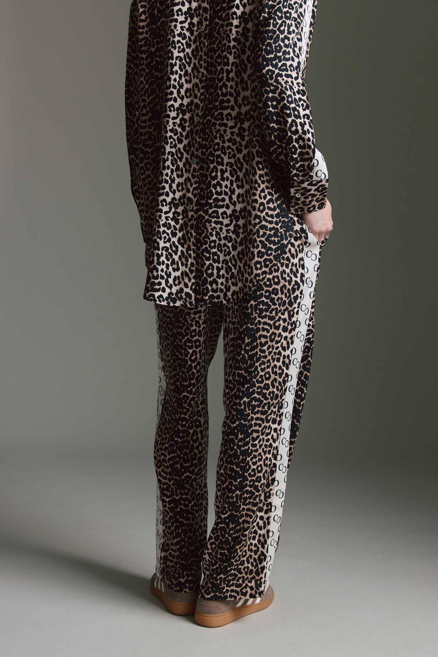 Webhose Mit Geradem Bein, Logo Tape Und Leo Aop