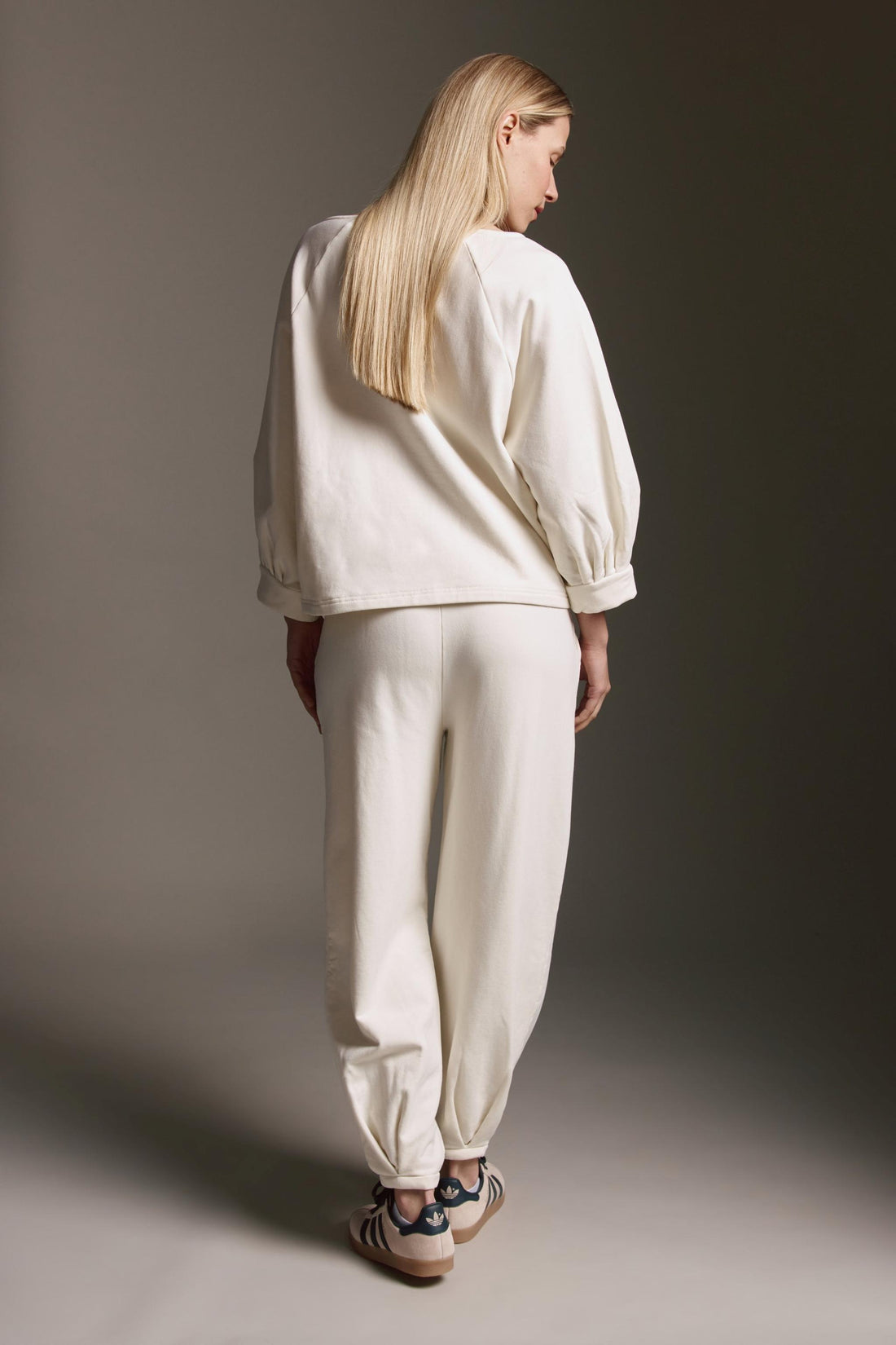 Gewaschene Sweatpants Mit Besonderem Beinsaum