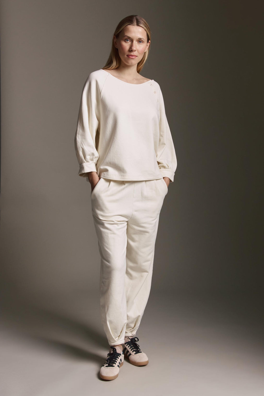 Gewaschene Sweatpants Mit Besonderem Beinsaum