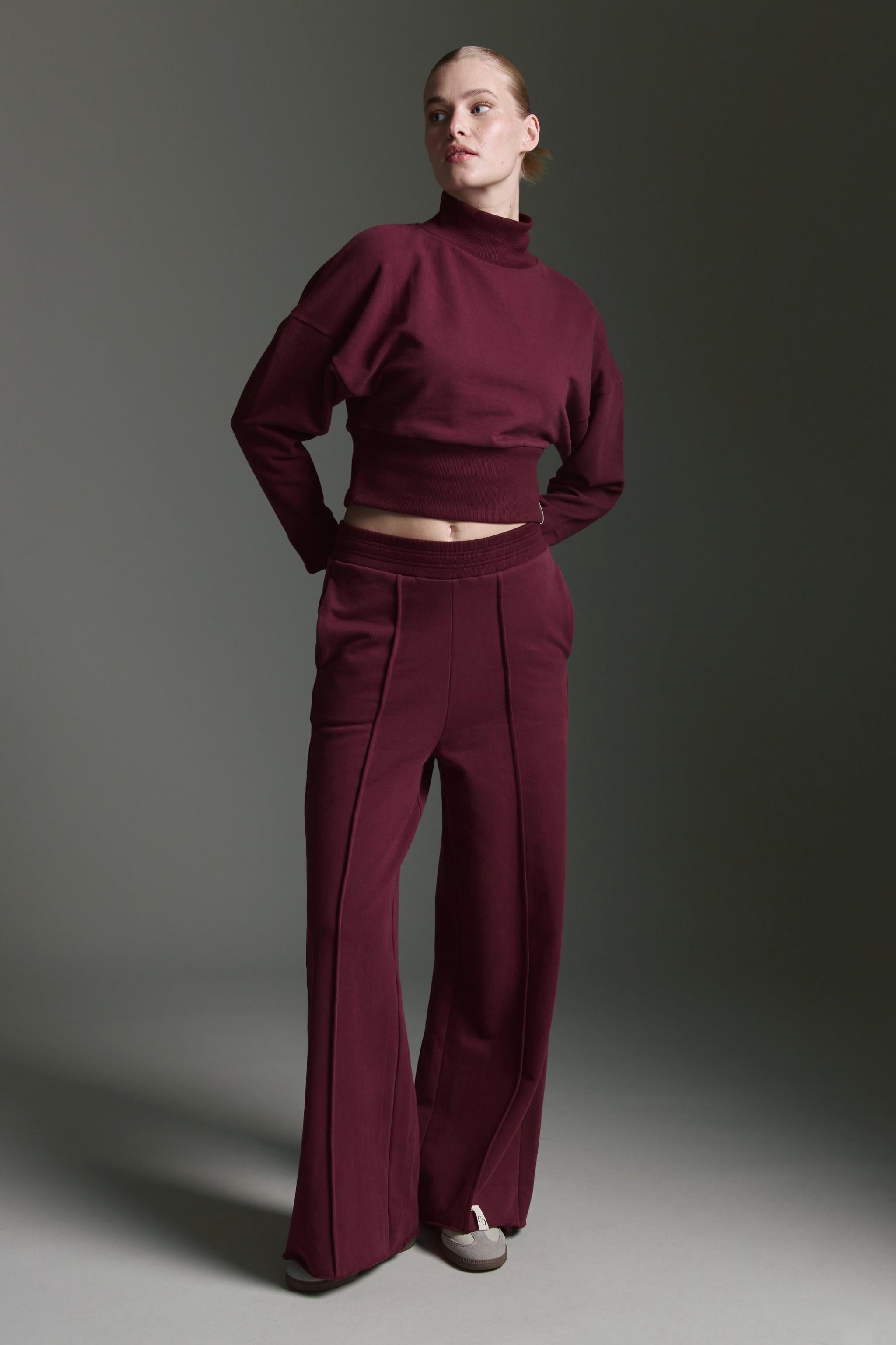 Sweathose Mit Weitem Bein