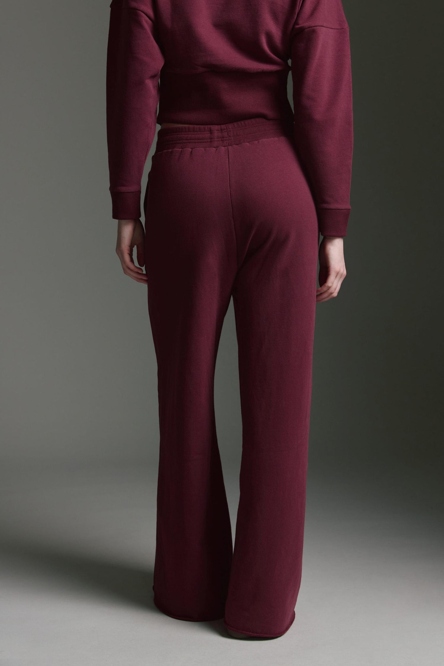 Sweathose Mit Weitem Bein