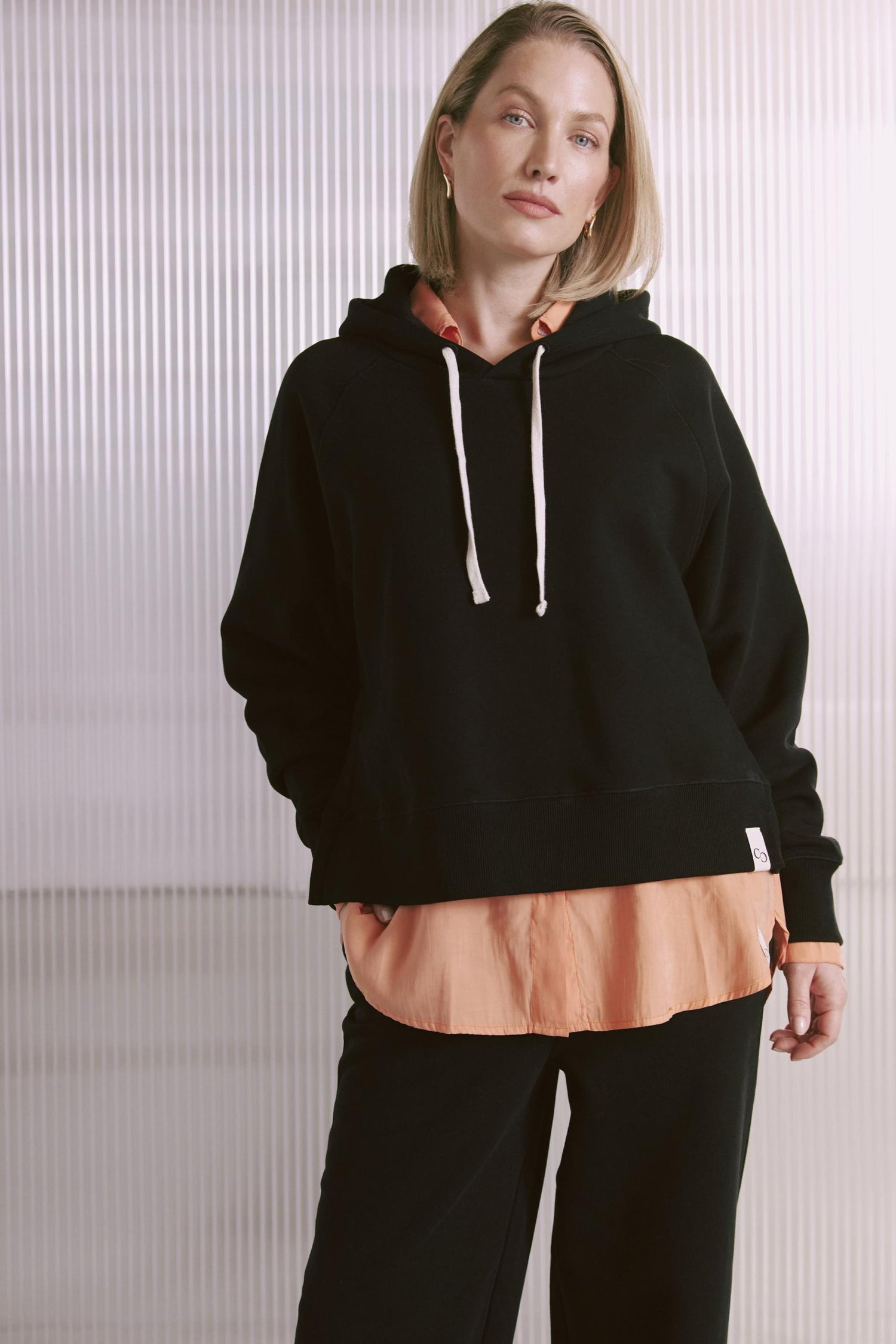 Cropped Heavy Sweatshirt Mit Kapuze Und Seitenschlitzen