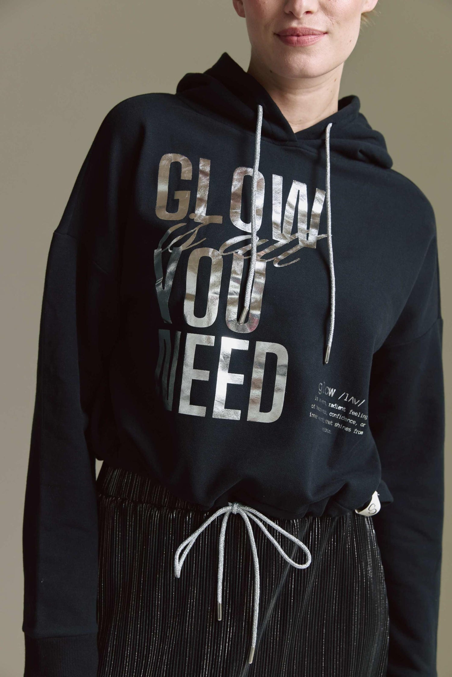 Sweatshirt Mit Kapuze, Tunnelzug Und Druck
