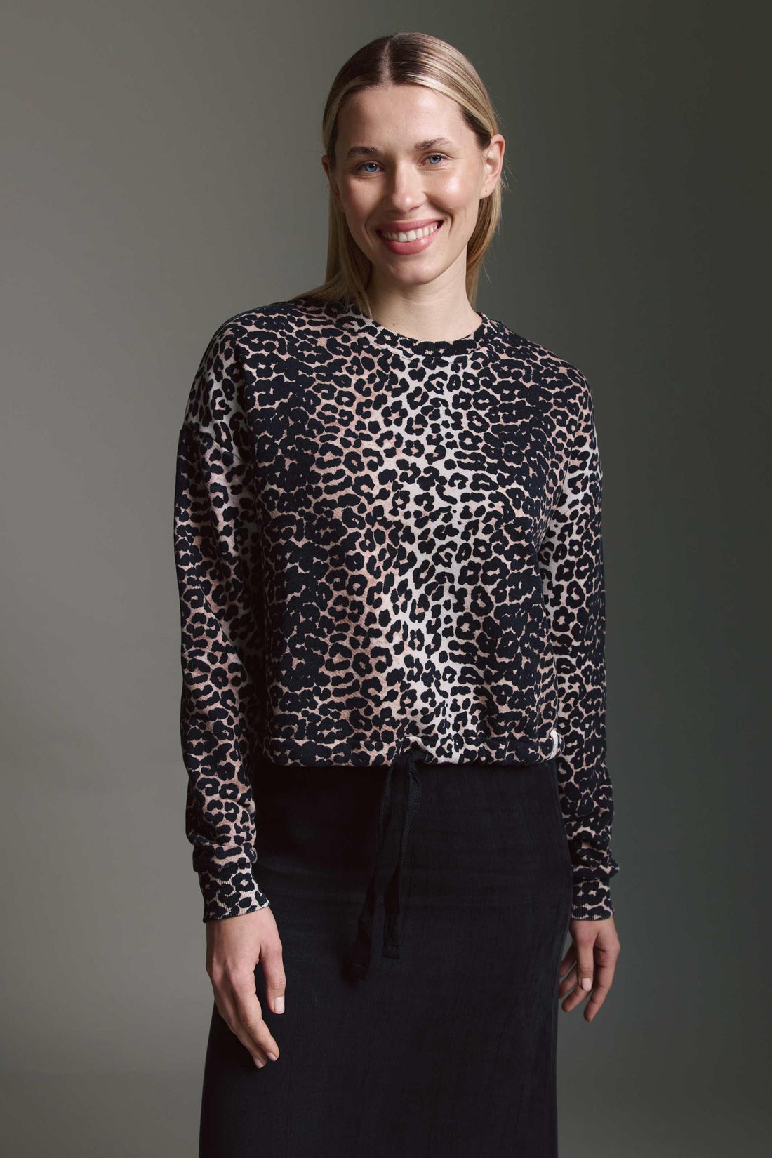 Heavy Weight Sweatshirt Mit Rundhals, Tunnelzug Und Leo Aop