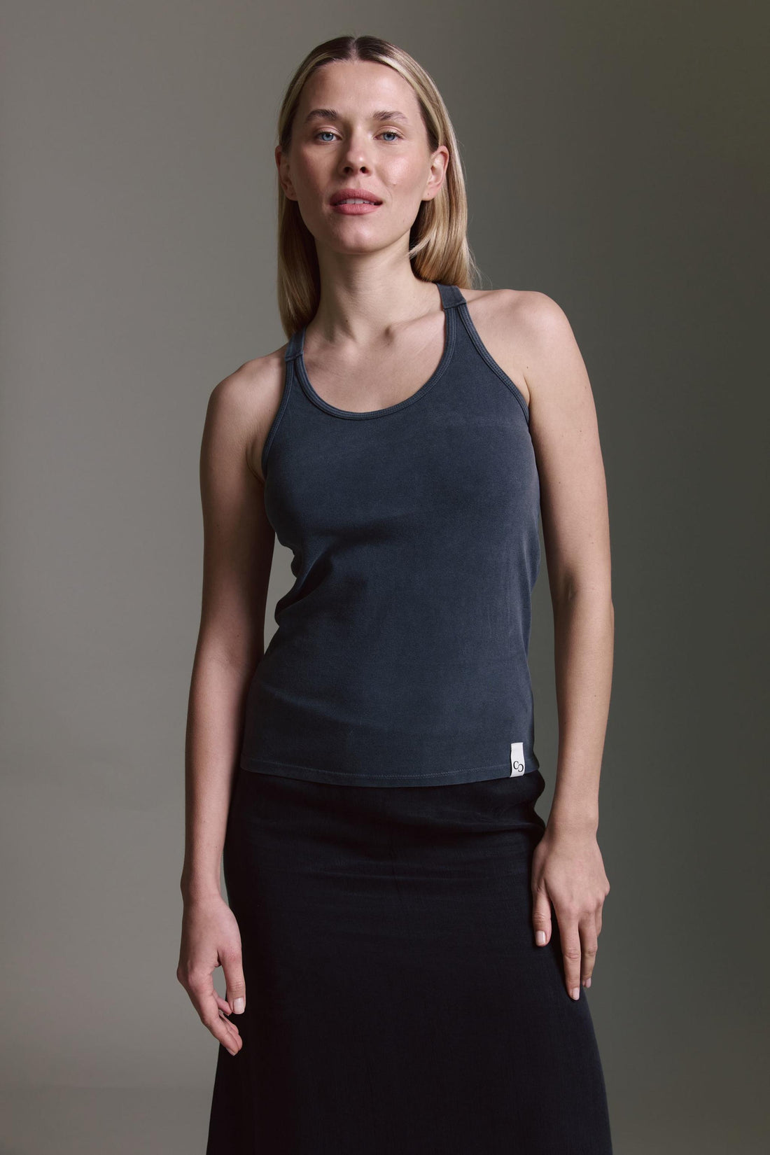 Gewaschenes Top Mit Gekreuzten Trägern