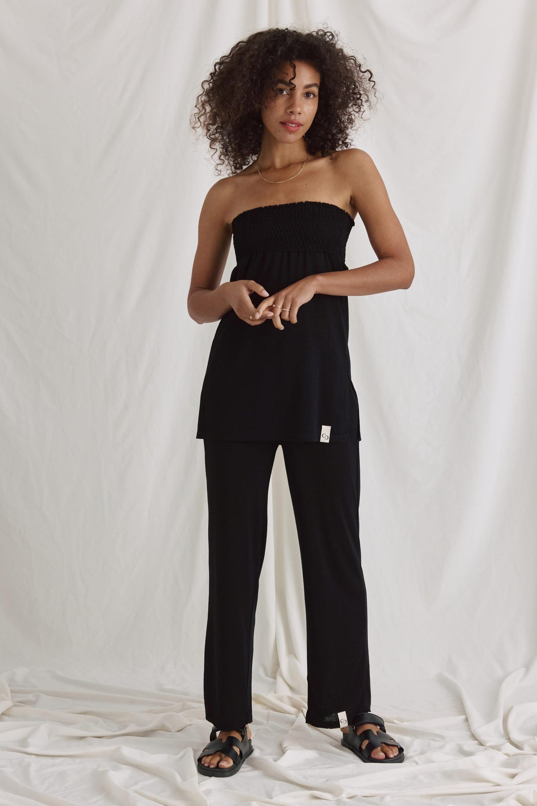 Tube Top Mit Gesmoktem Bund Und Seitenschlitzen