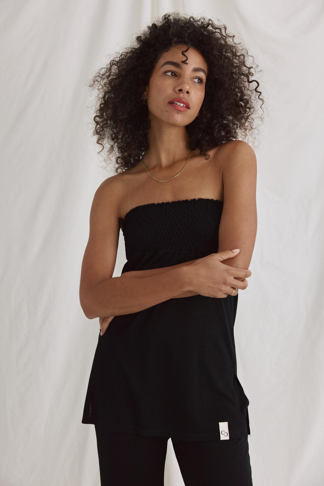 Tube Top Mit Gesmoktem Bund Und Seitenschlitzen