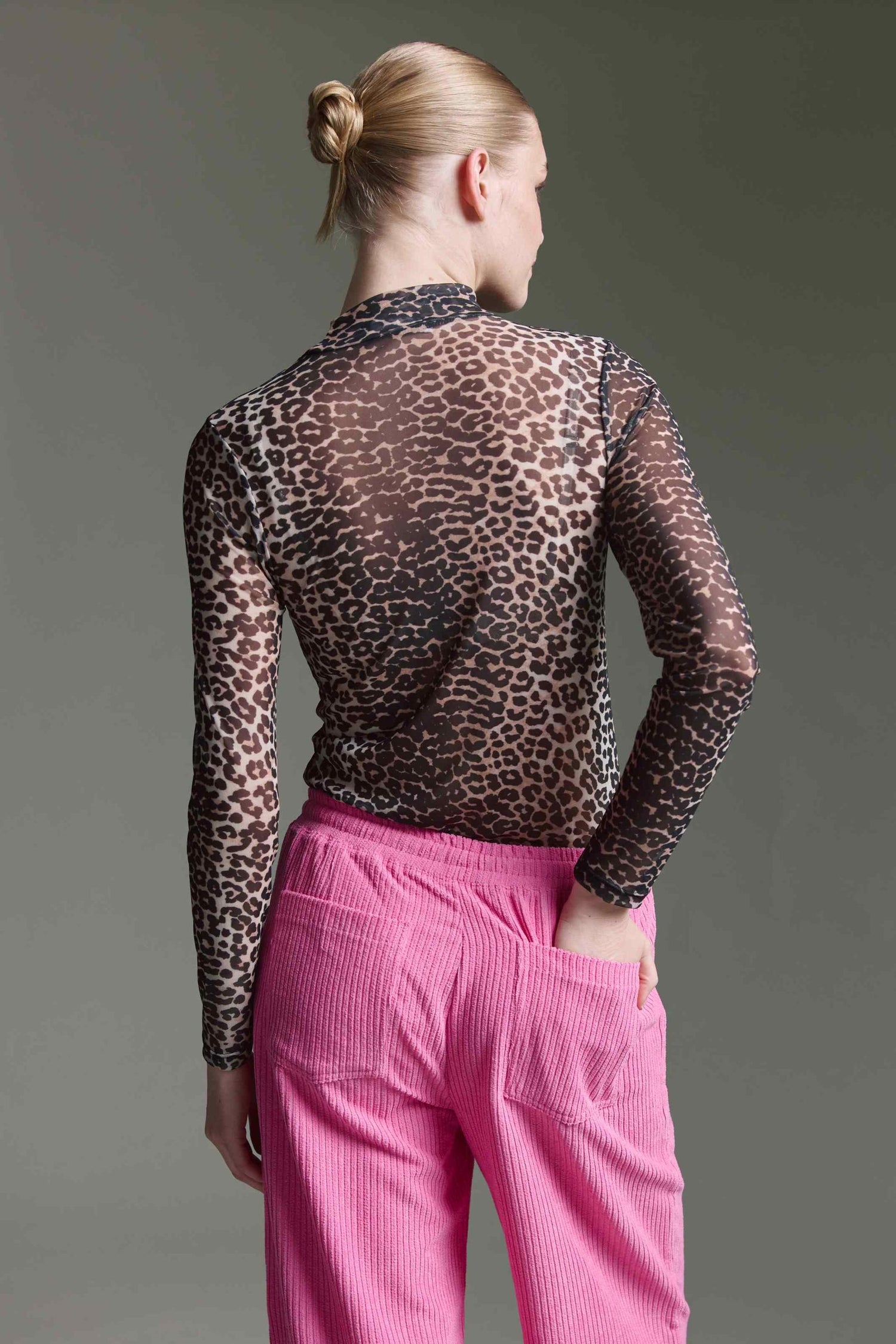 Sheer Langarmshirt Mit Stehkragen Und Leo Aop