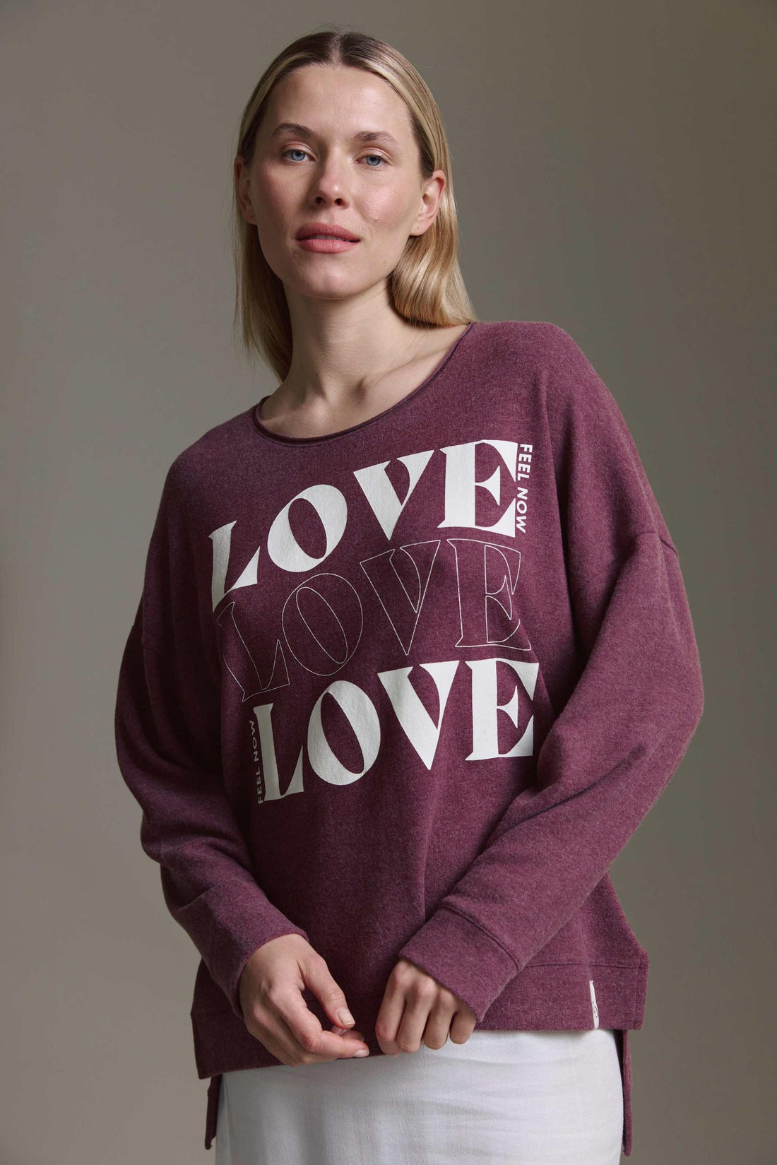 Cozy Oversized Langarmshirt Mit Seitenschlitzen Und Love Druck
