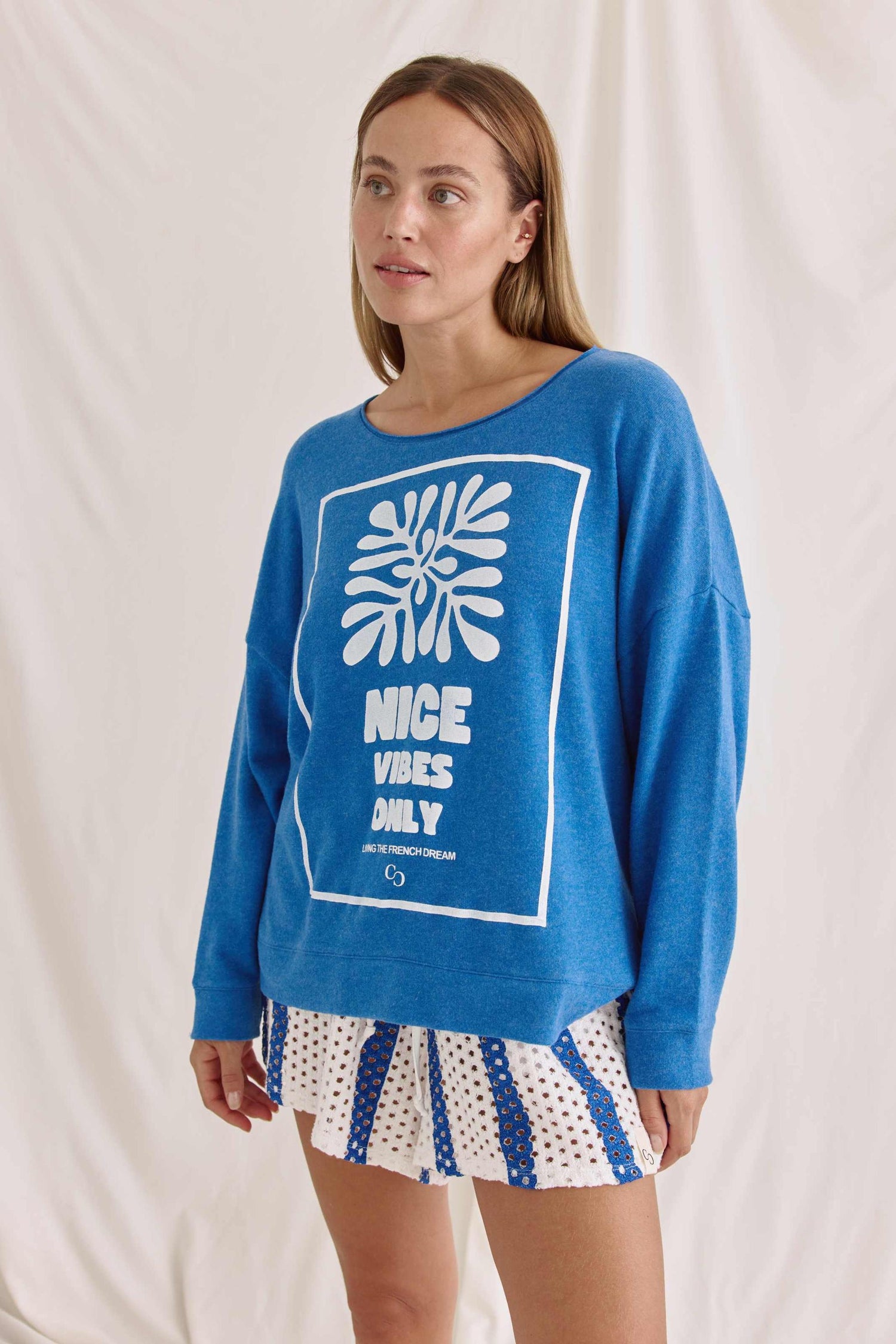 Oversized Cozy Langarmshirt Mit Seitenschlitzen Und Nice Vides Only Druck