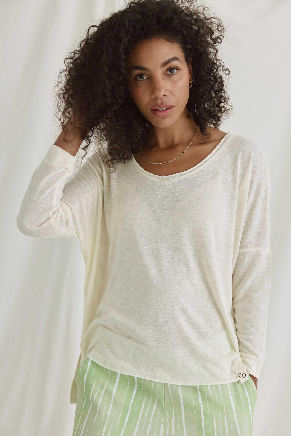 Loosefit Langarmshirt Mit V Hals Und Saumversatz