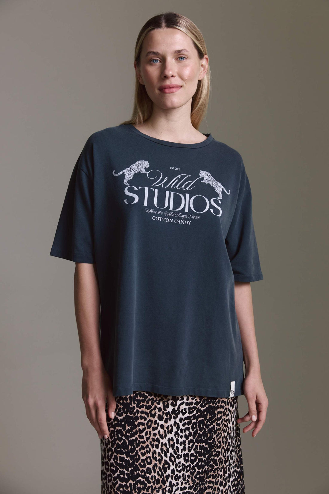 Gewaschenes Oversize T-Shirt Mit Wild Studios Druck