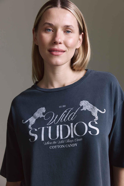 Gewaschenes Oversize T-Shirt Mit Wild Studios Druck